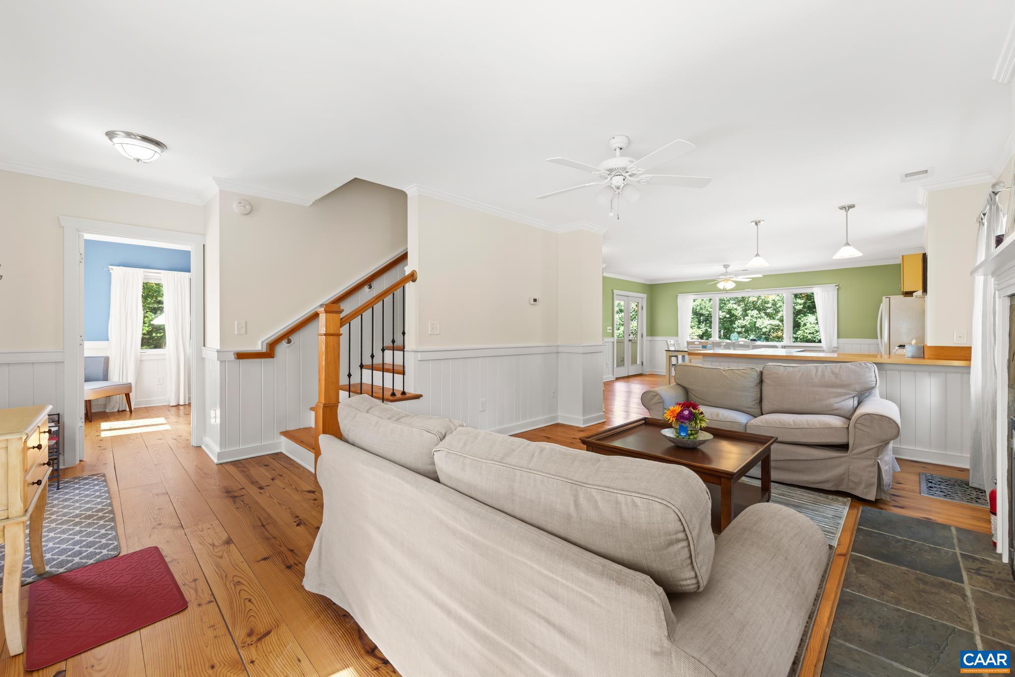 150 LYNX FARM LN