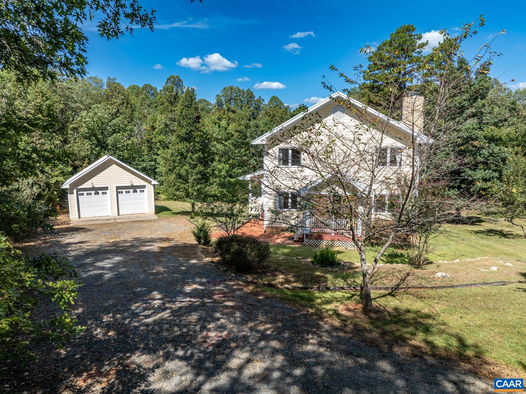 150 LYNX FARM LN