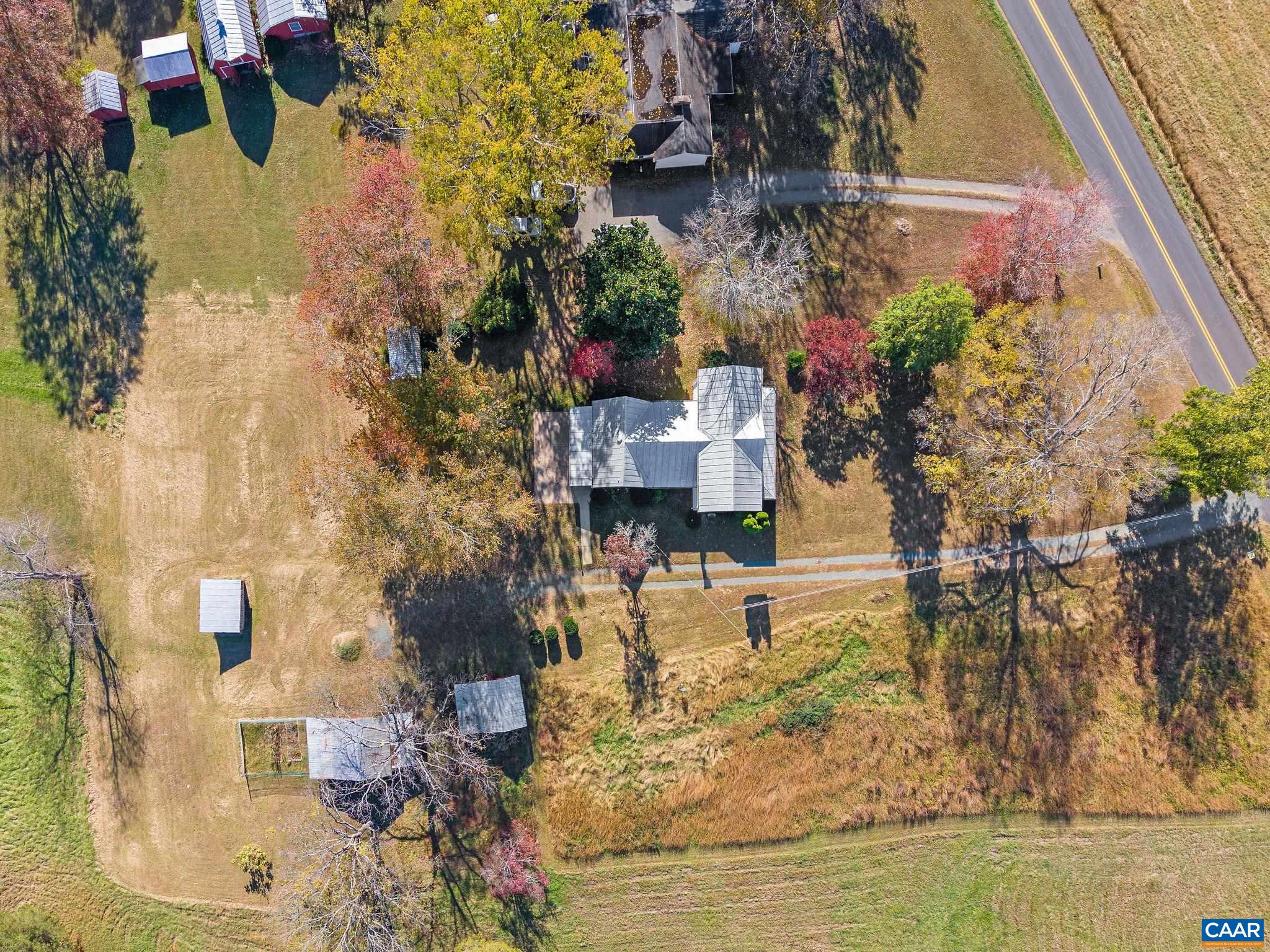 869 BUCK MOUNTAIN RD