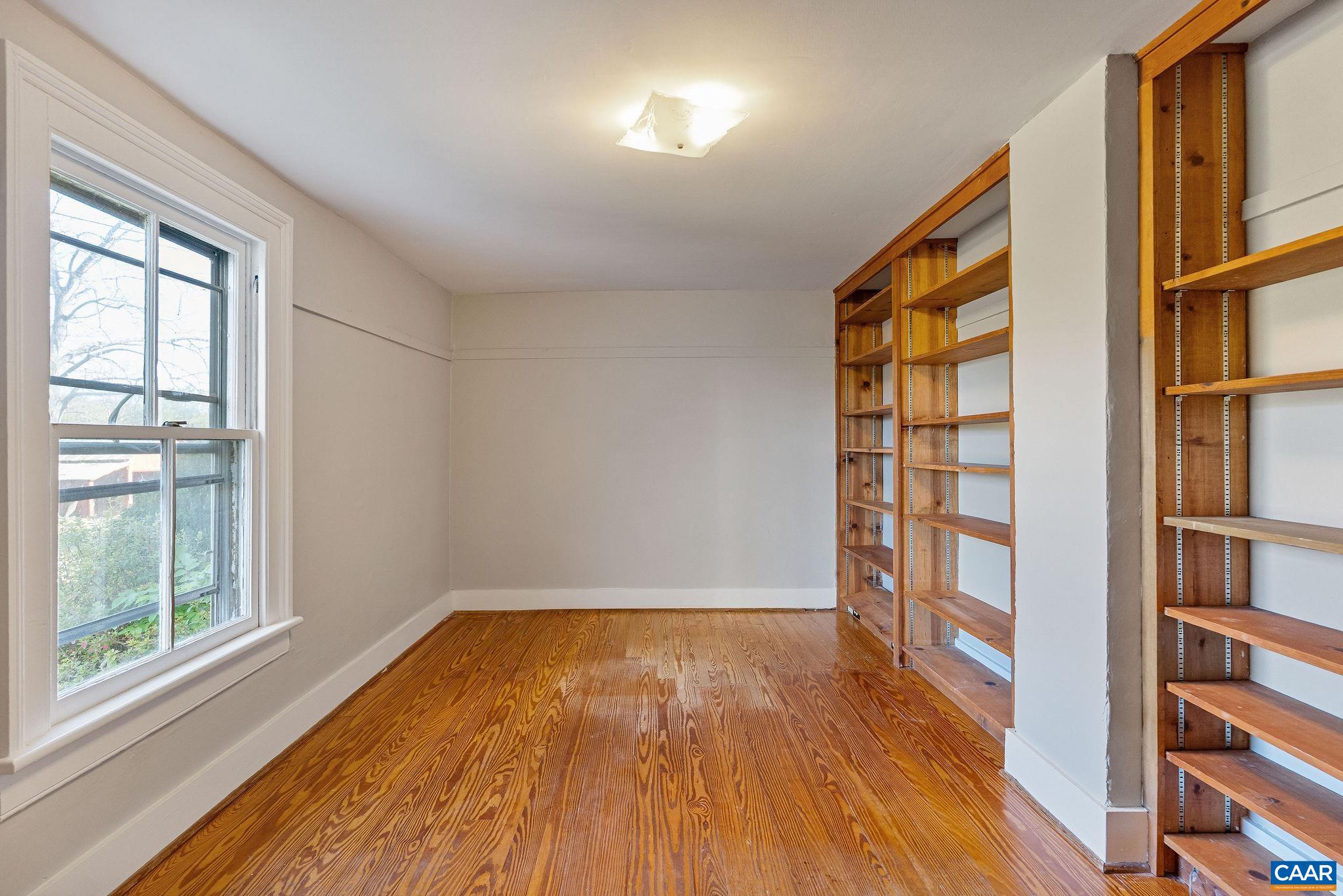 869 BUCK MOUNTAIN RD