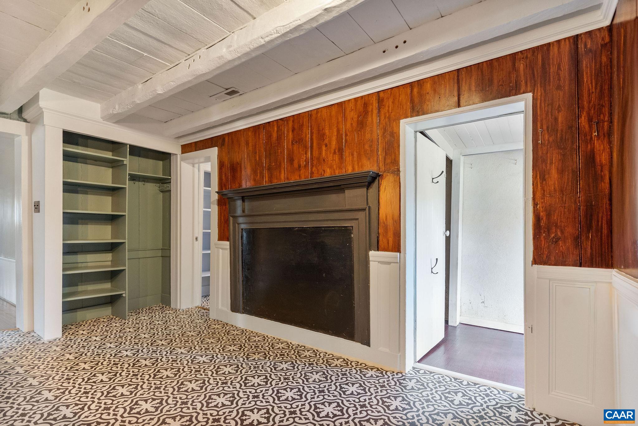 869 BUCK MOUNTAIN RD