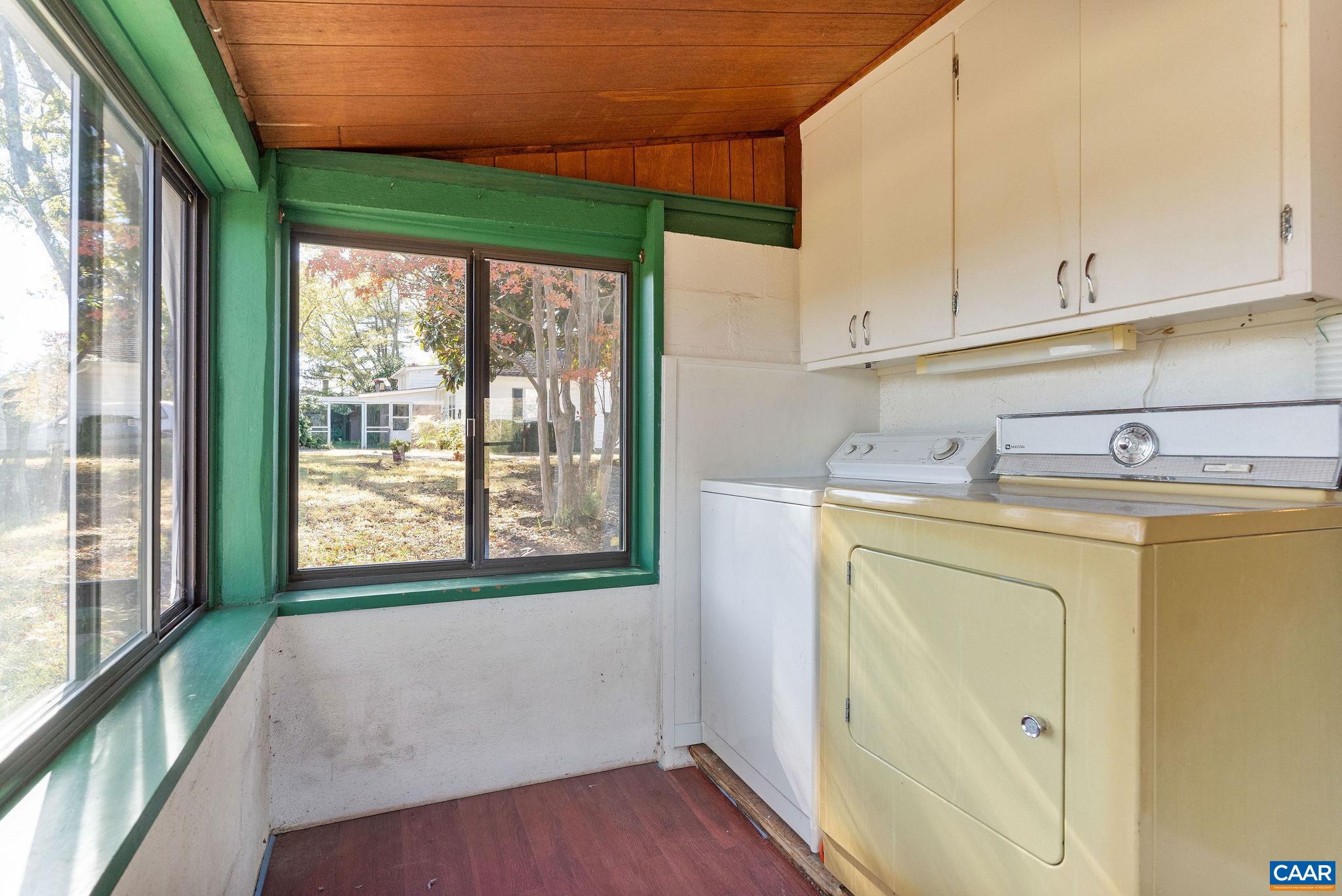 869 BUCK MOUNTAIN RD