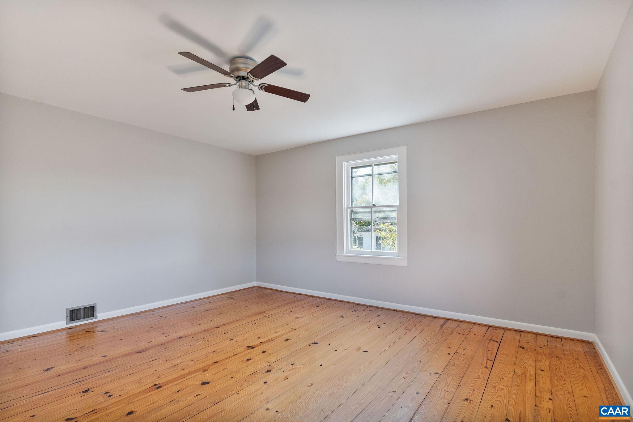 869 BUCK MOUNTAIN RD