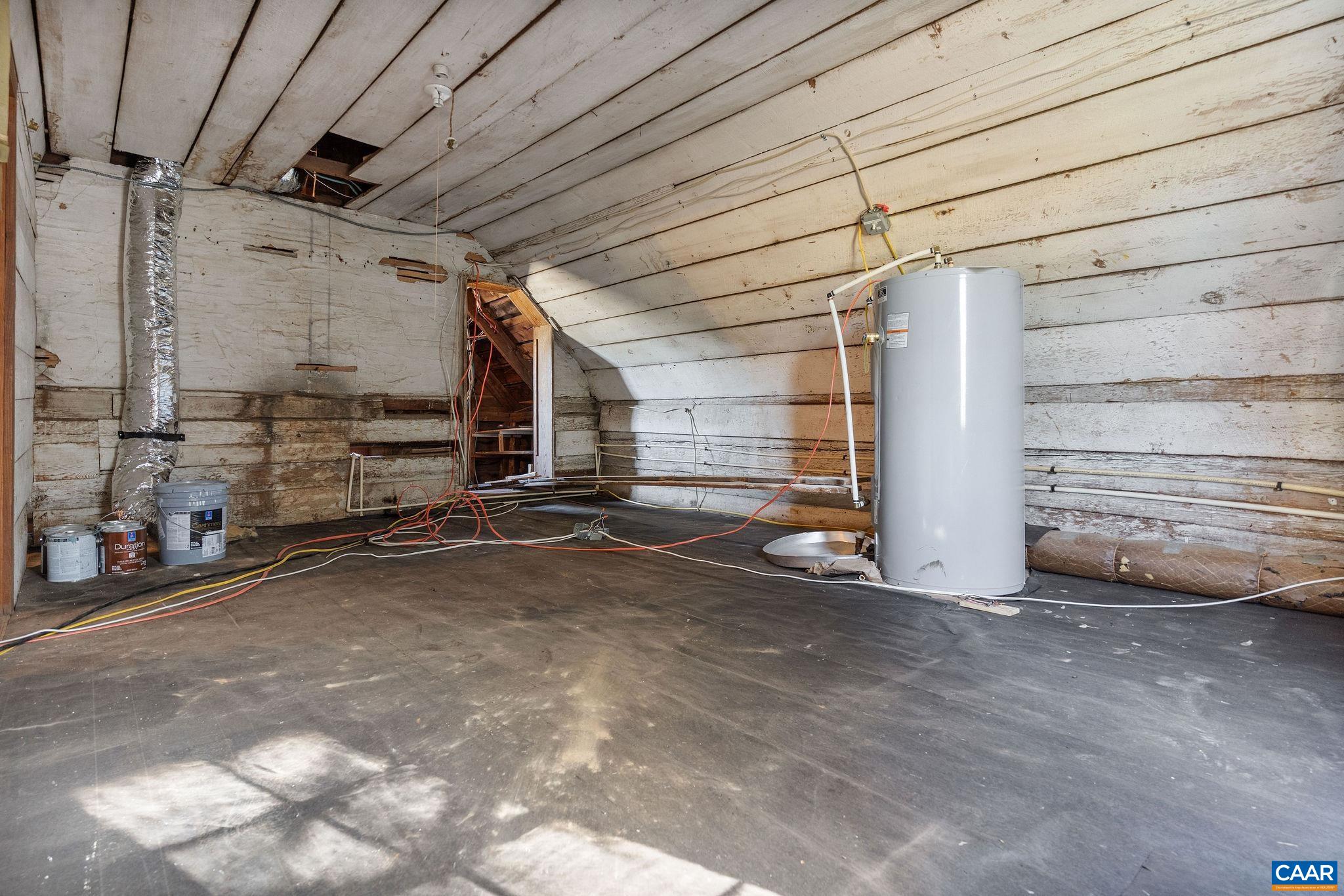 869 BUCK MOUNTAIN RD