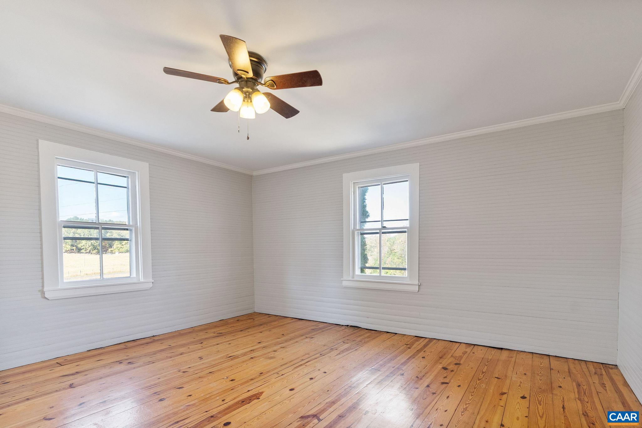 869 BUCK MOUNTAIN RD