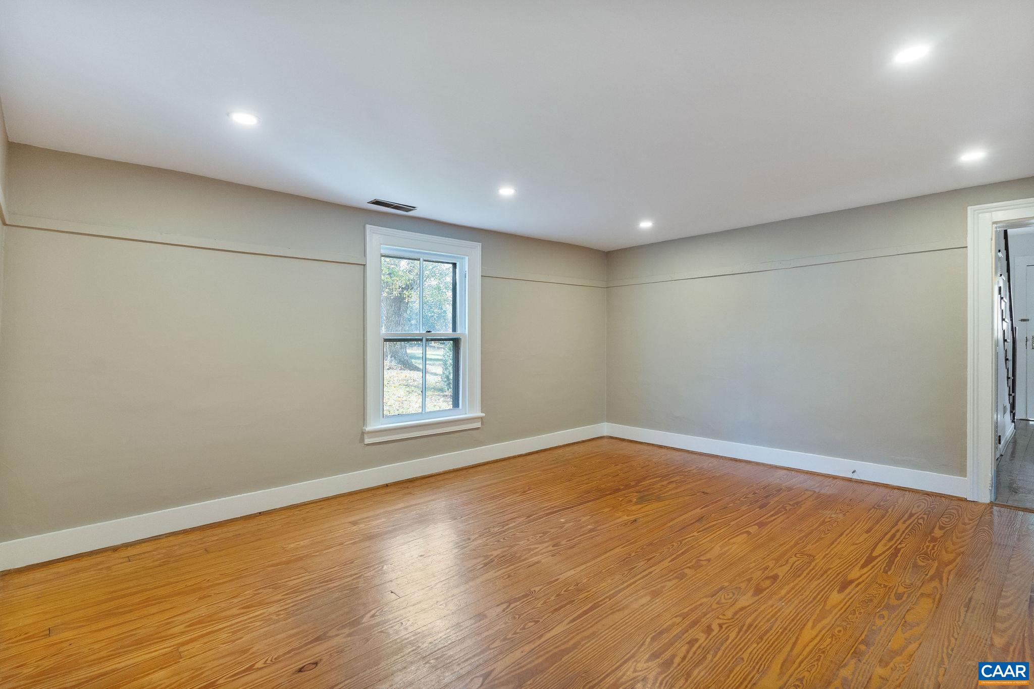 869 BUCK MOUNTAIN RD