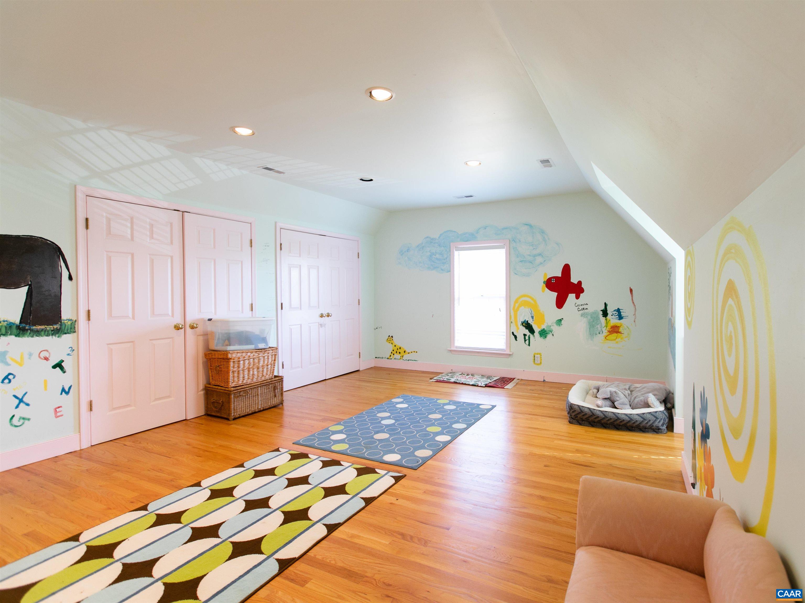 268 Springdale Dr