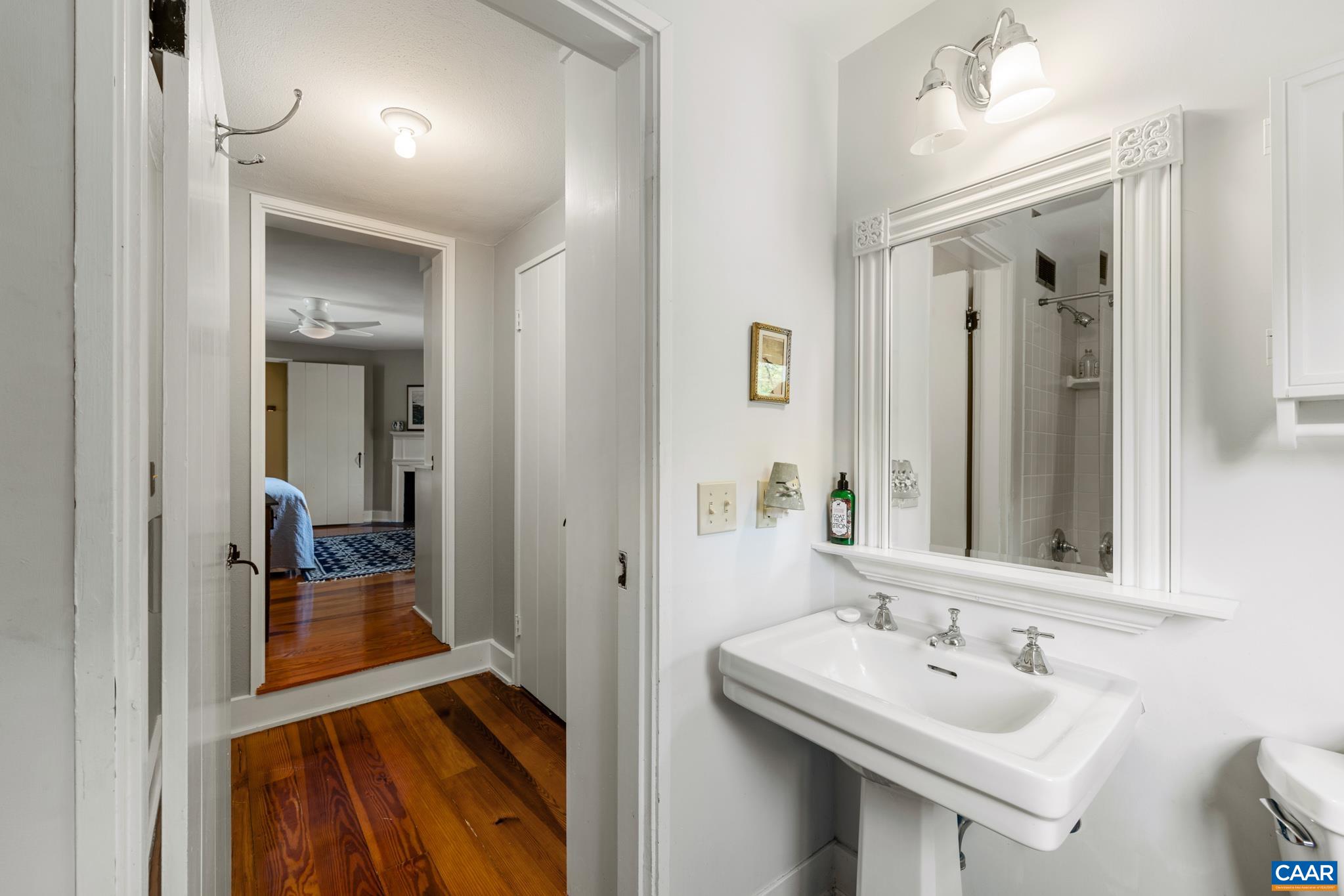 10127 Little Skyline Dr