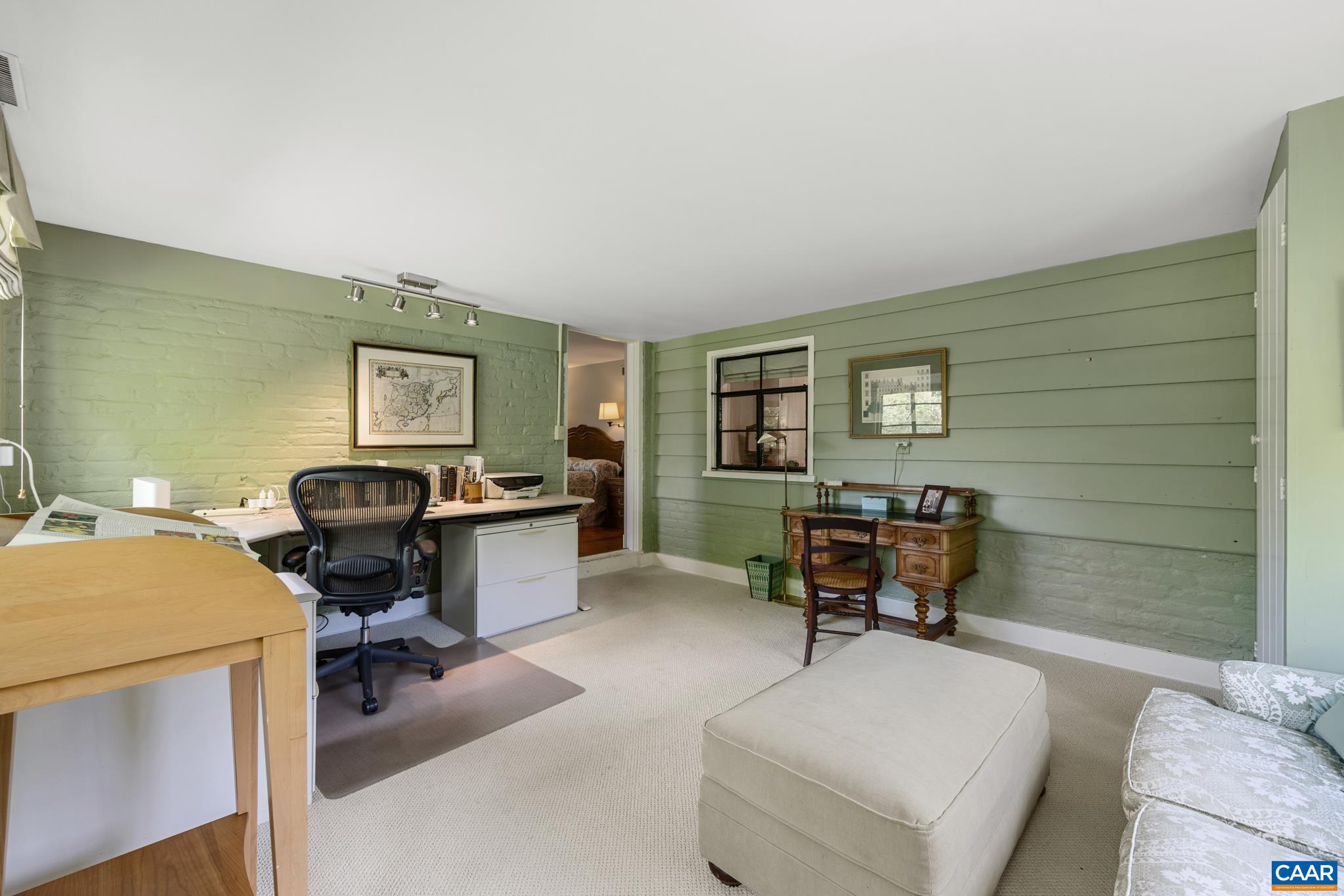 10127 Little Skyline Dr