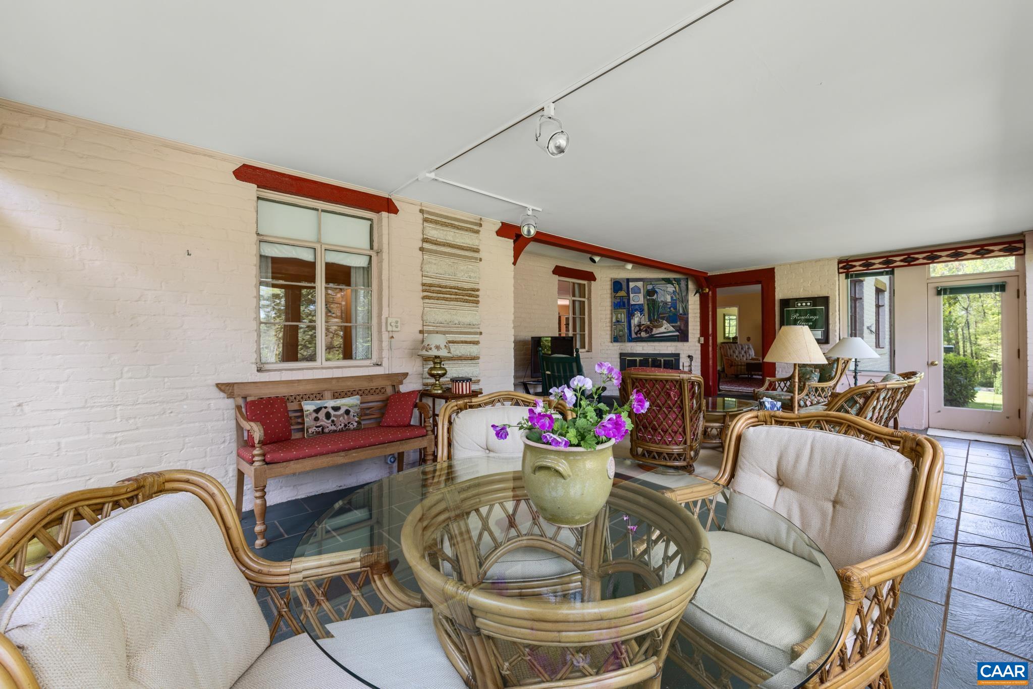 10127 Little Skyline Dr