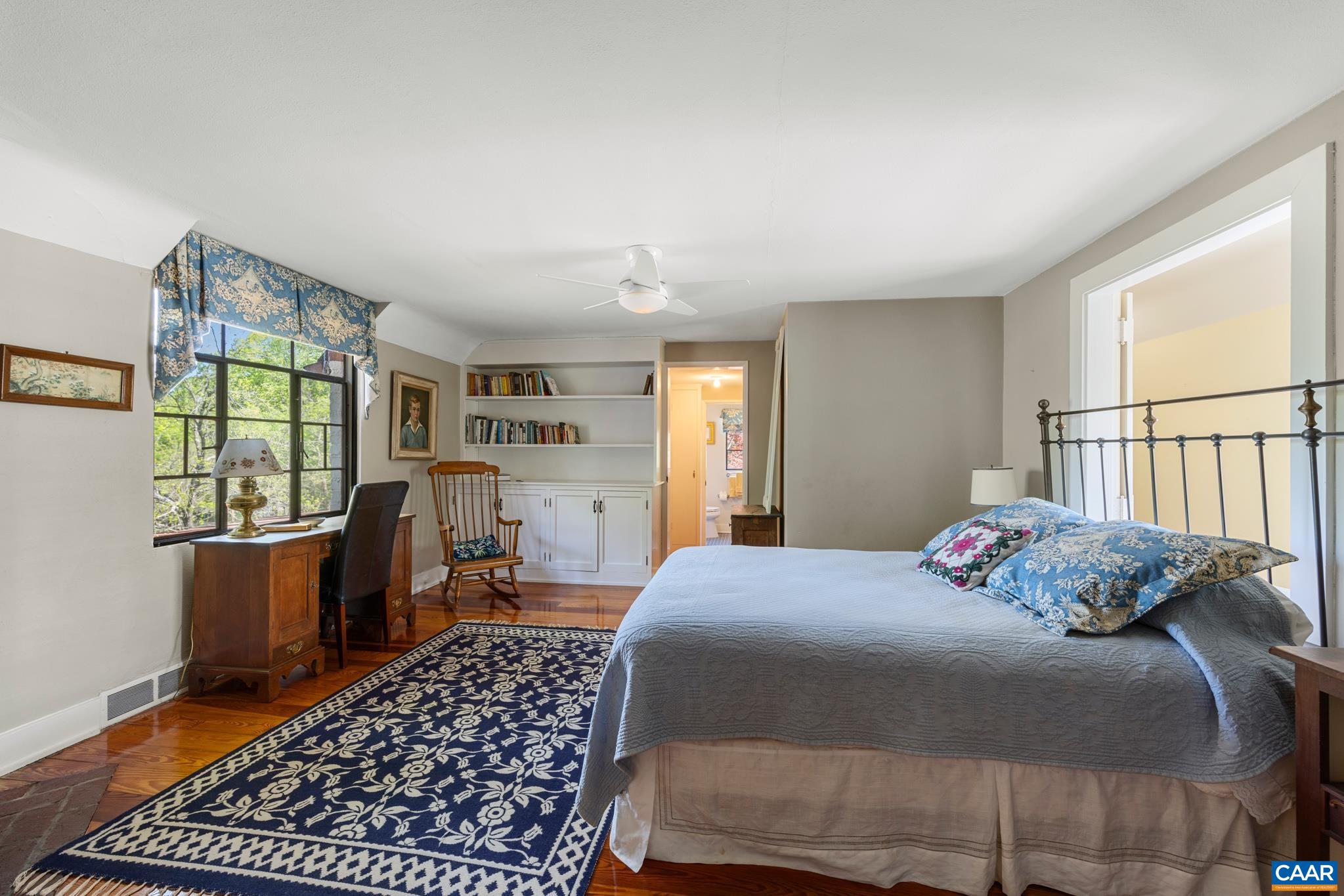 10127 Little Skyline Dr