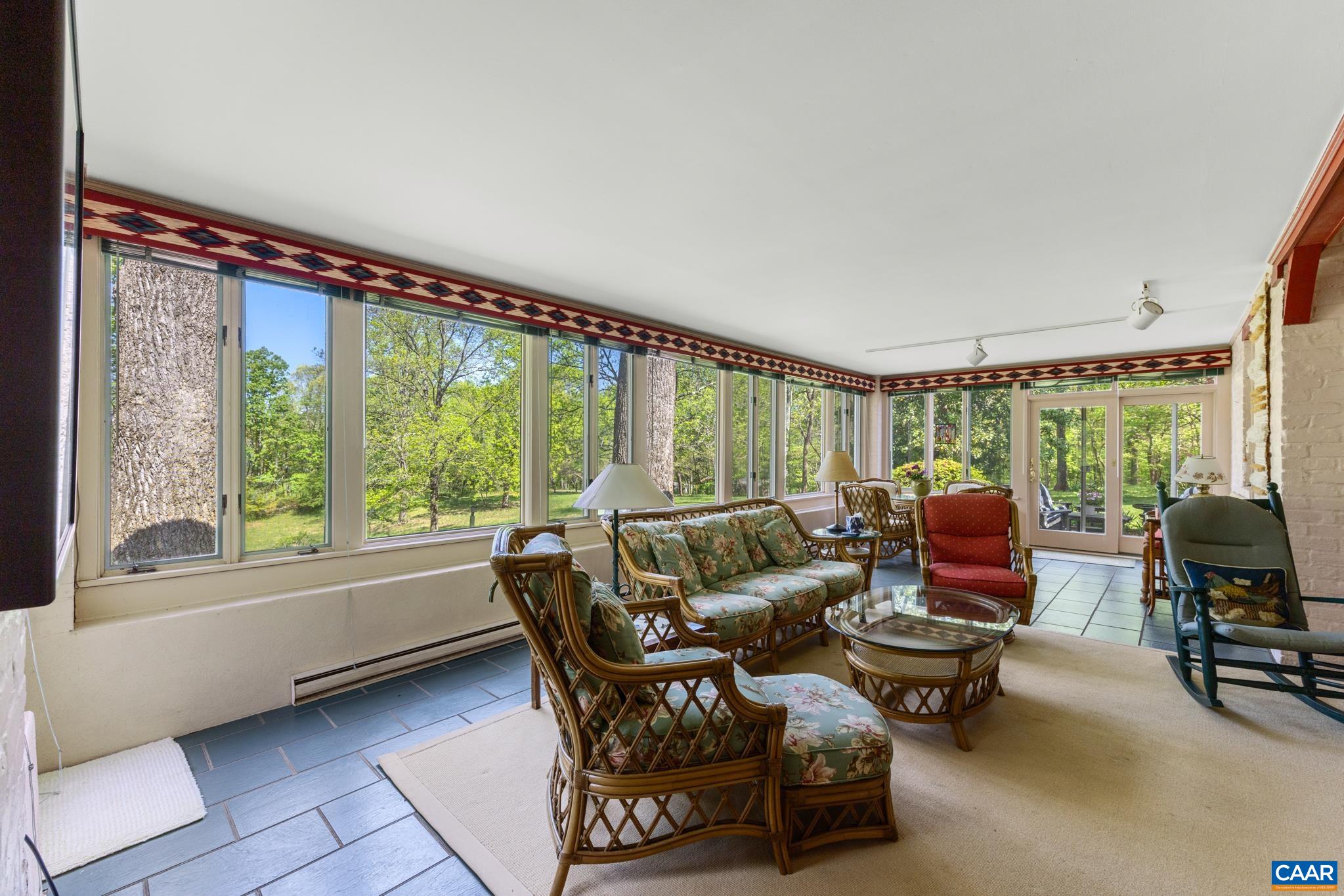 10127 Little Skyline Dr