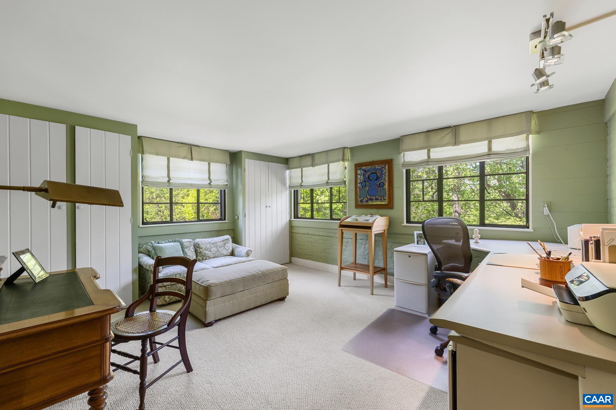 10127 Little Skyline Dr