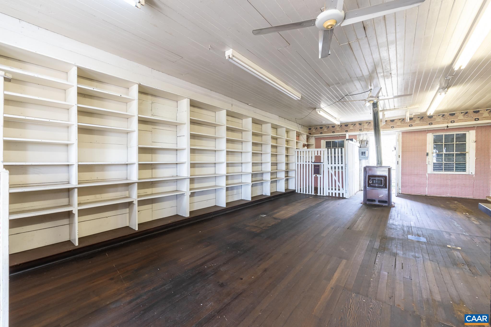 242 Madison Mills Ln