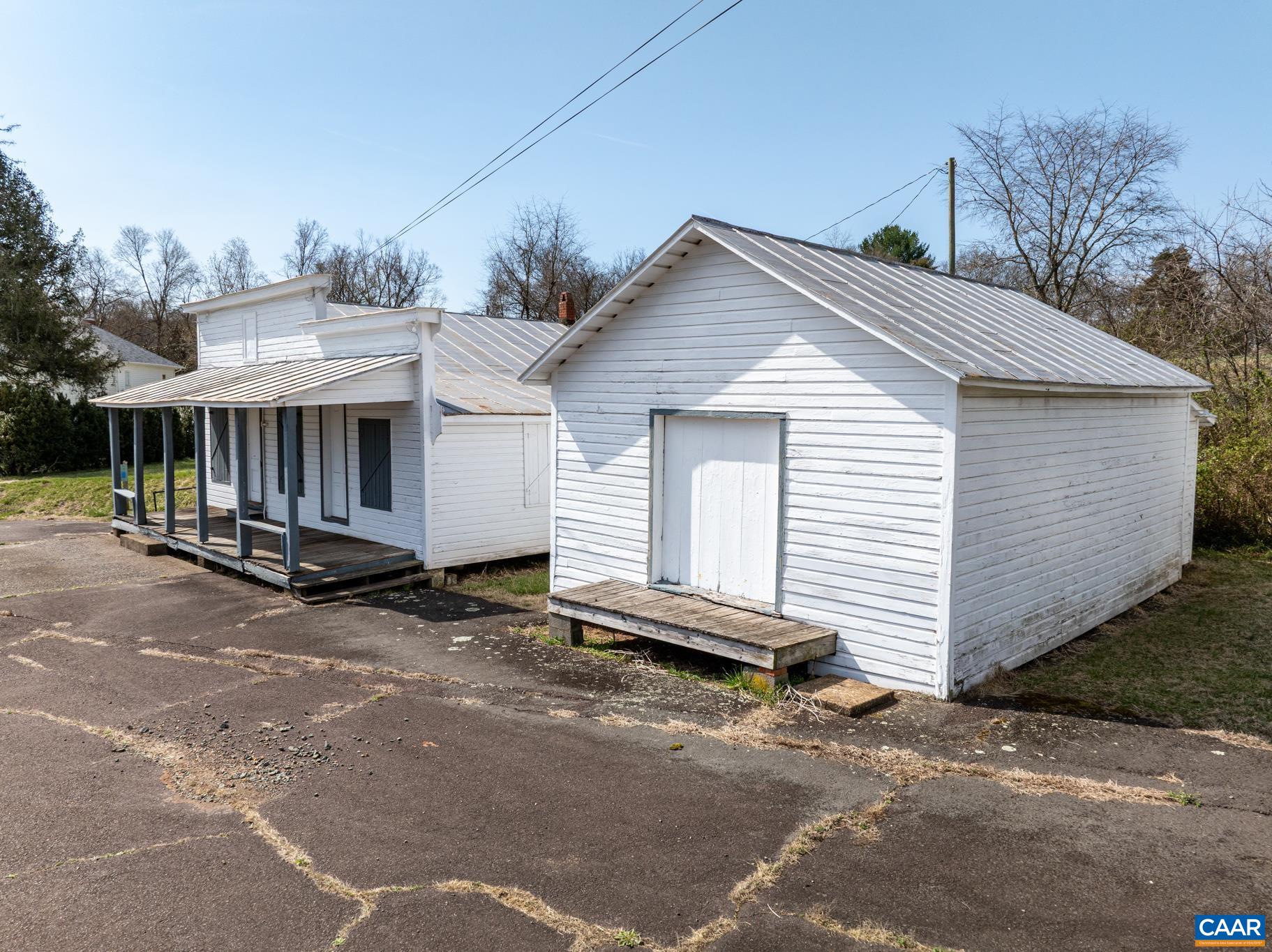 242 Madison Mills Ln