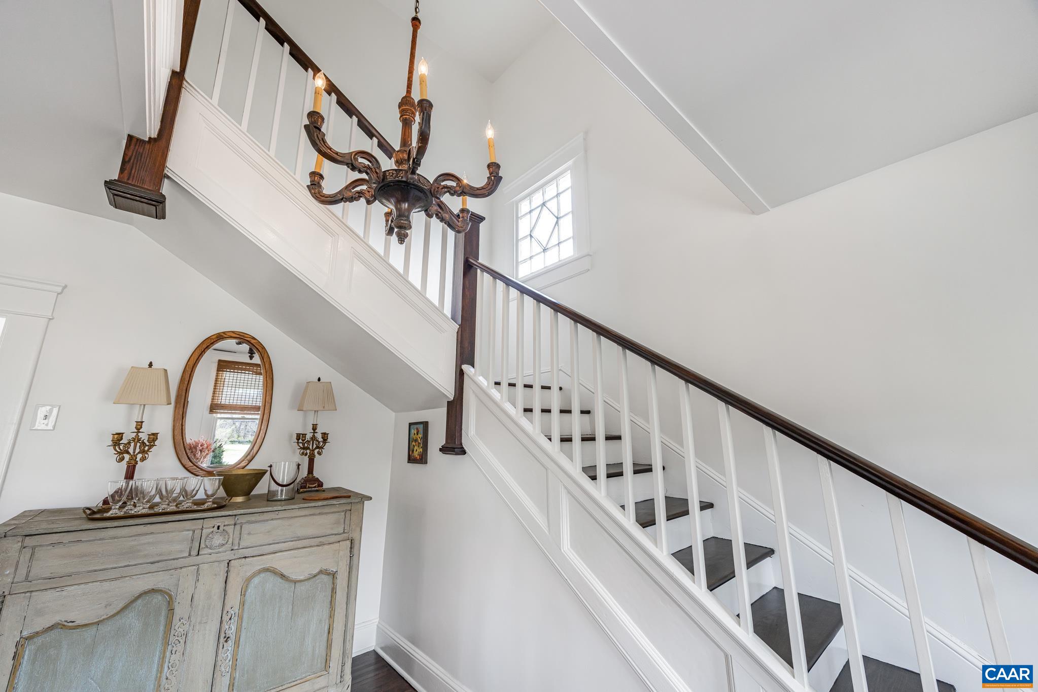 242 Madison Mills Ln