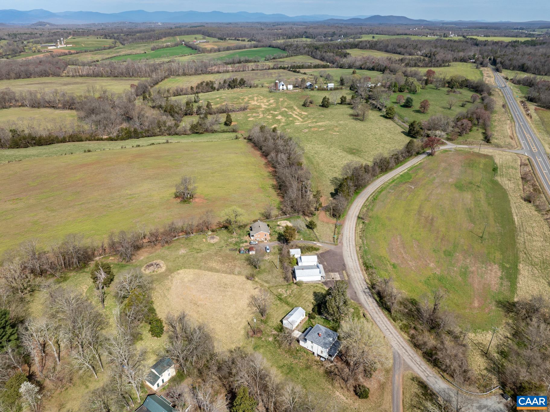 242 Madison Mills Ln