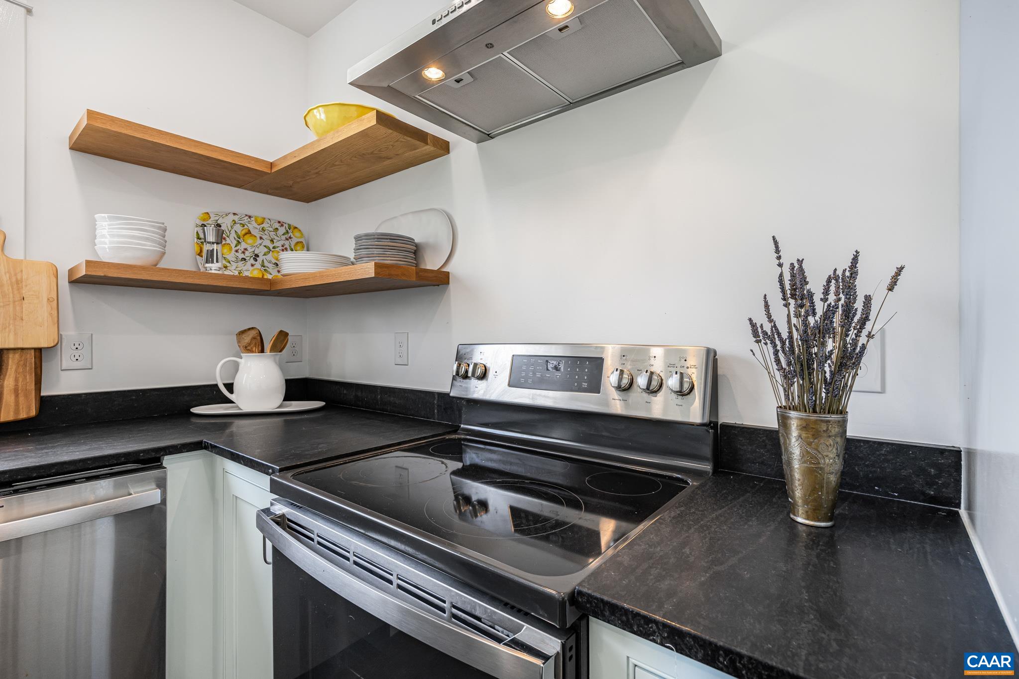 242 Madison Mills Ln