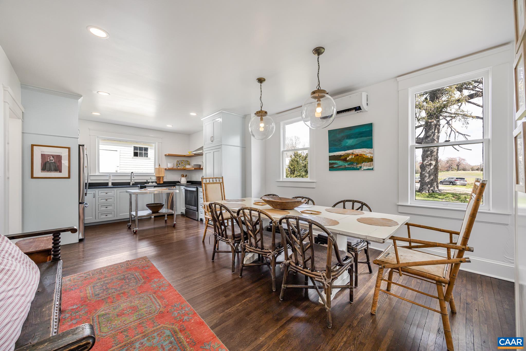 242 Madison Mills Ln