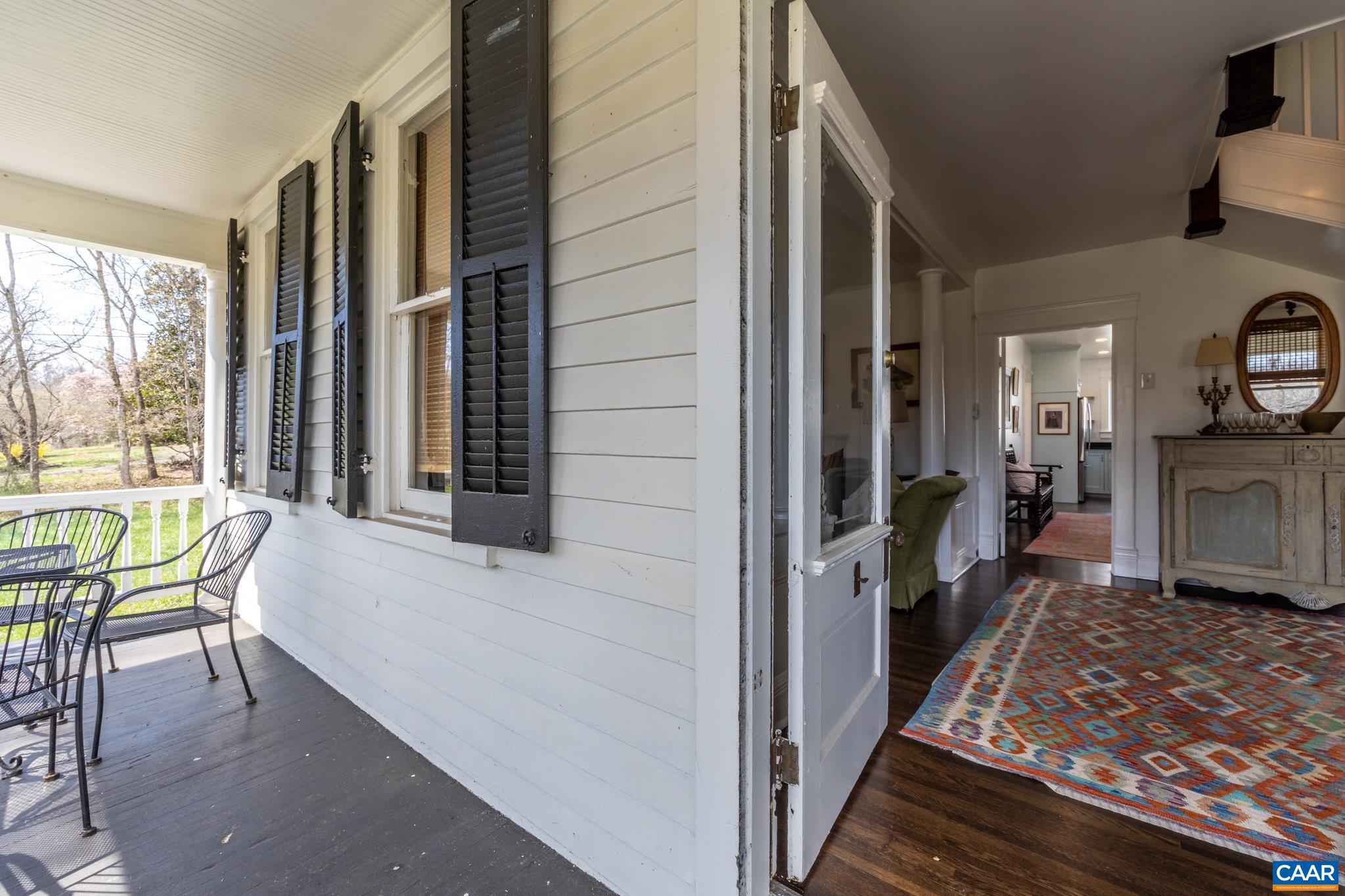 242 Madison Mills Ln