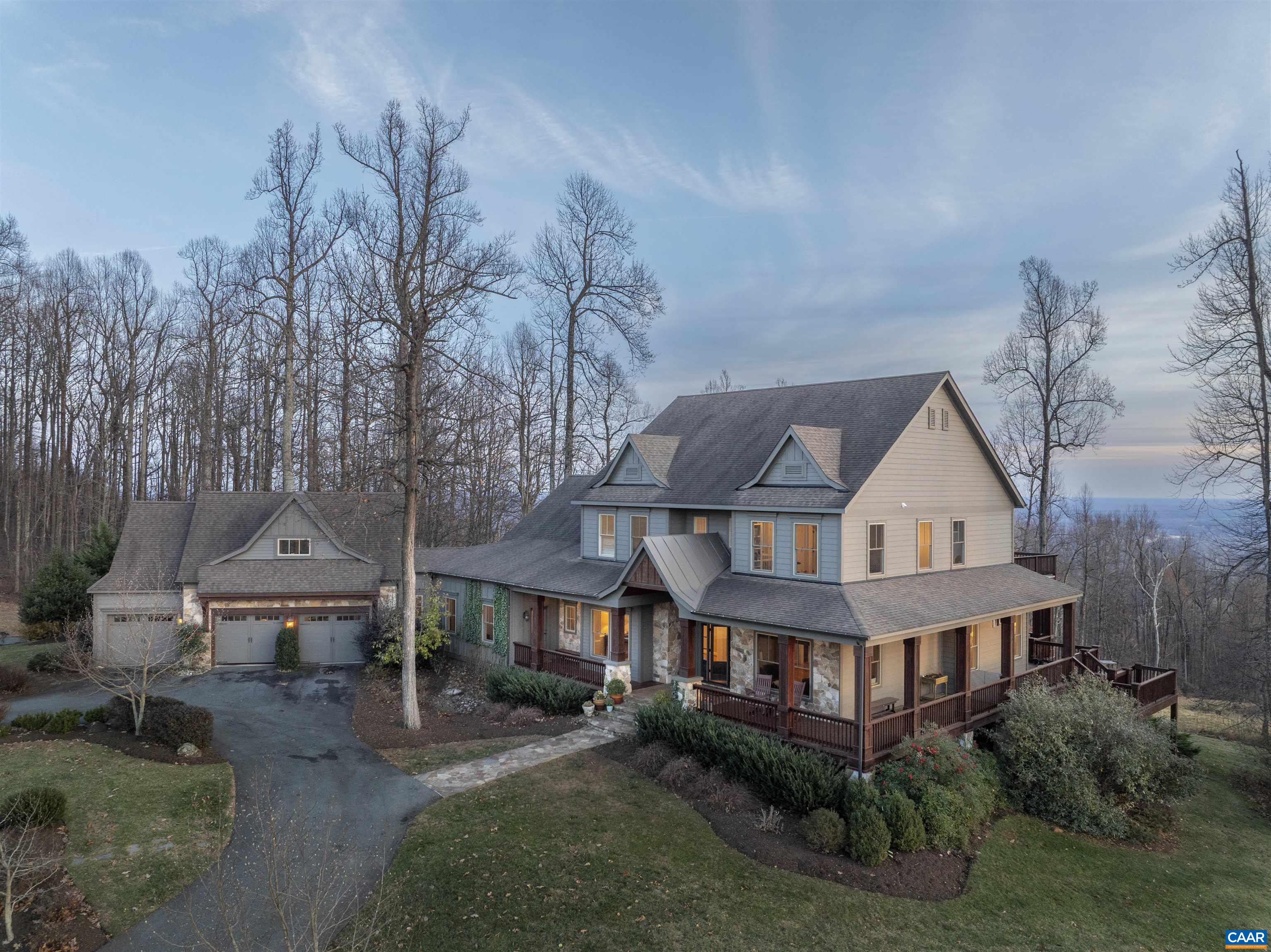 765 SUMMIT RIDGE PT