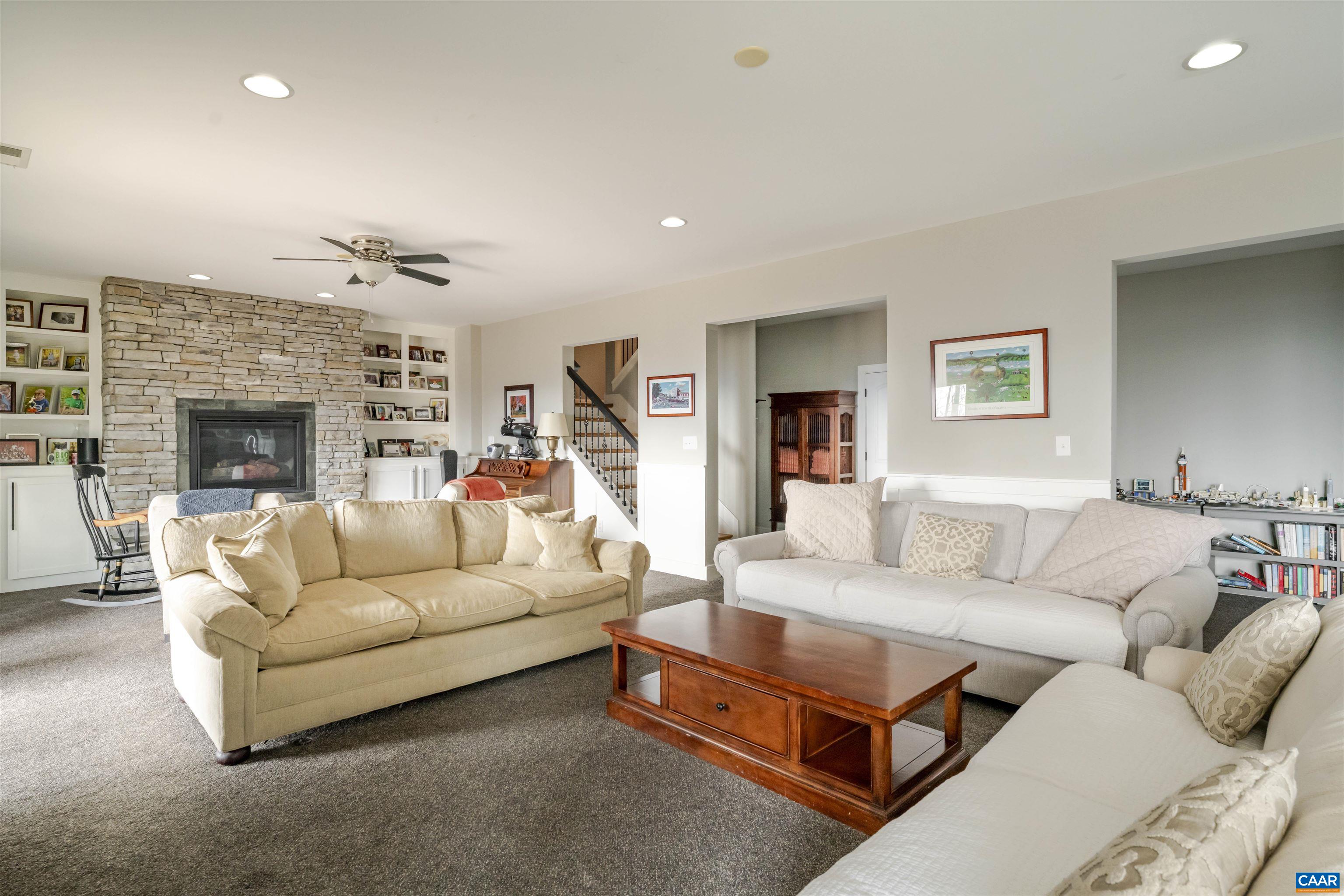 765 SUMMIT RIDGE PT