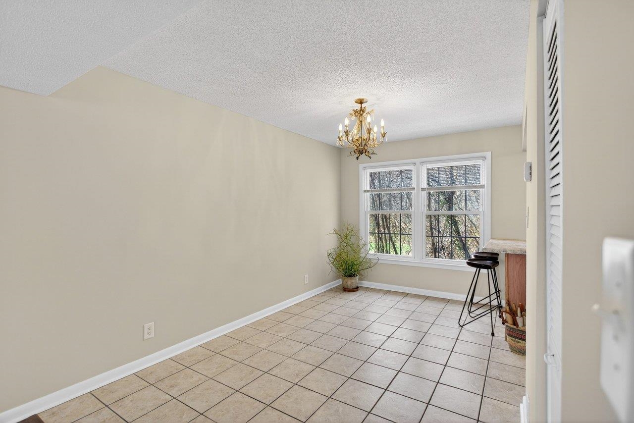 2527 HYDRAULIC RD Unit: 26