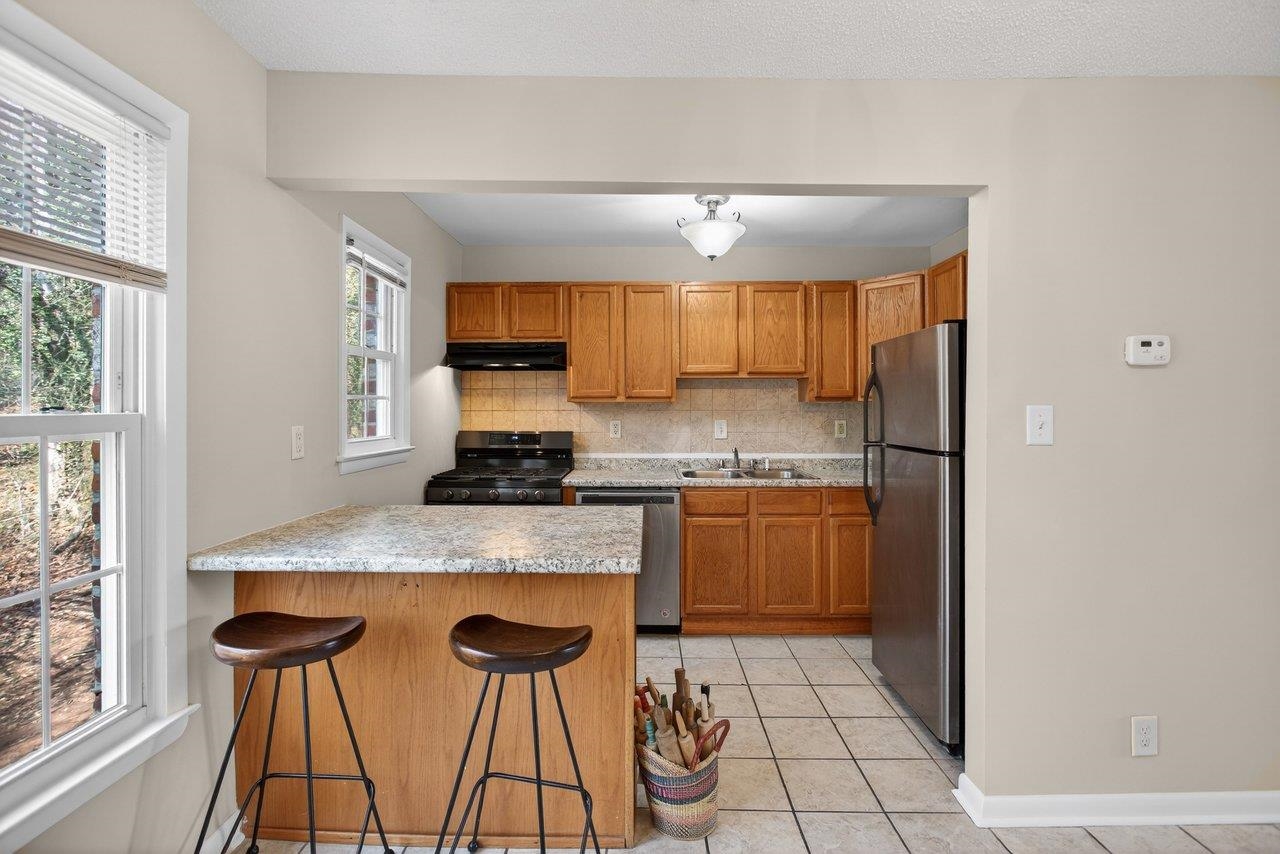 2527 HYDRAULIC RD Unit: 26