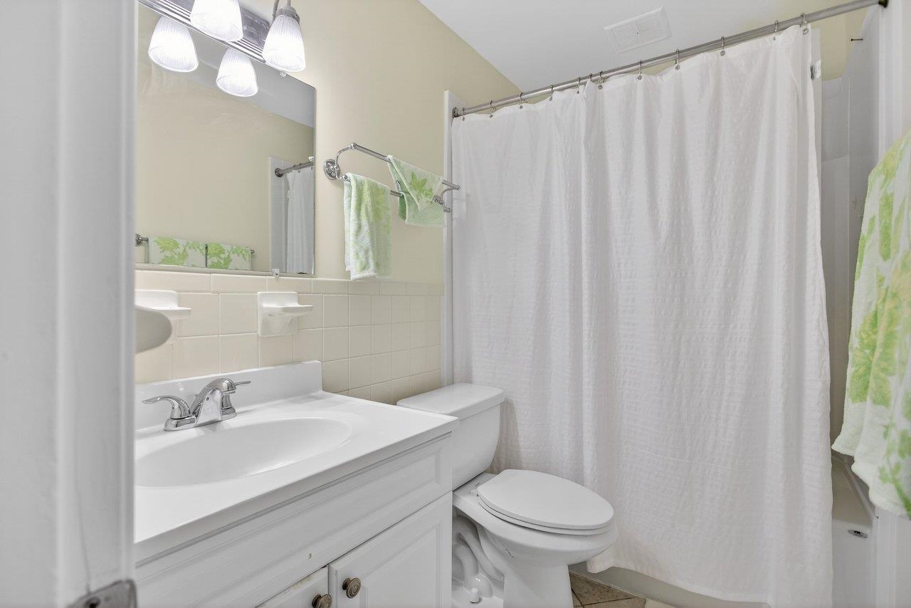 2527 HYDRAULIC RD Unit: 26