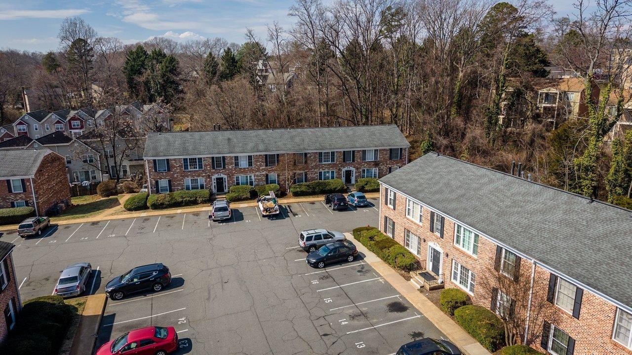 2527 HYDRAULIC RD Unit: 26