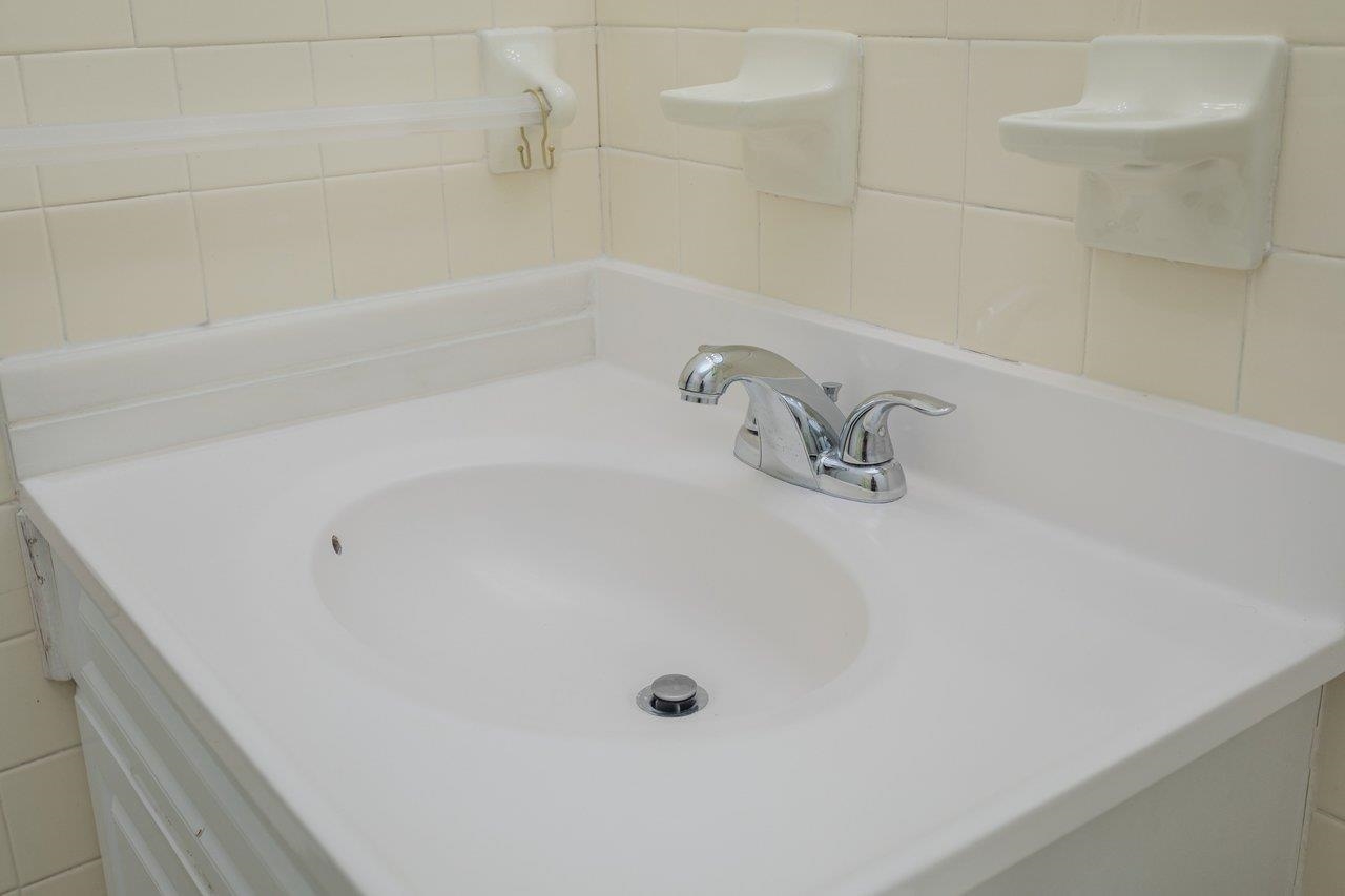 2527 HYDRAULIC RD Unit: 26