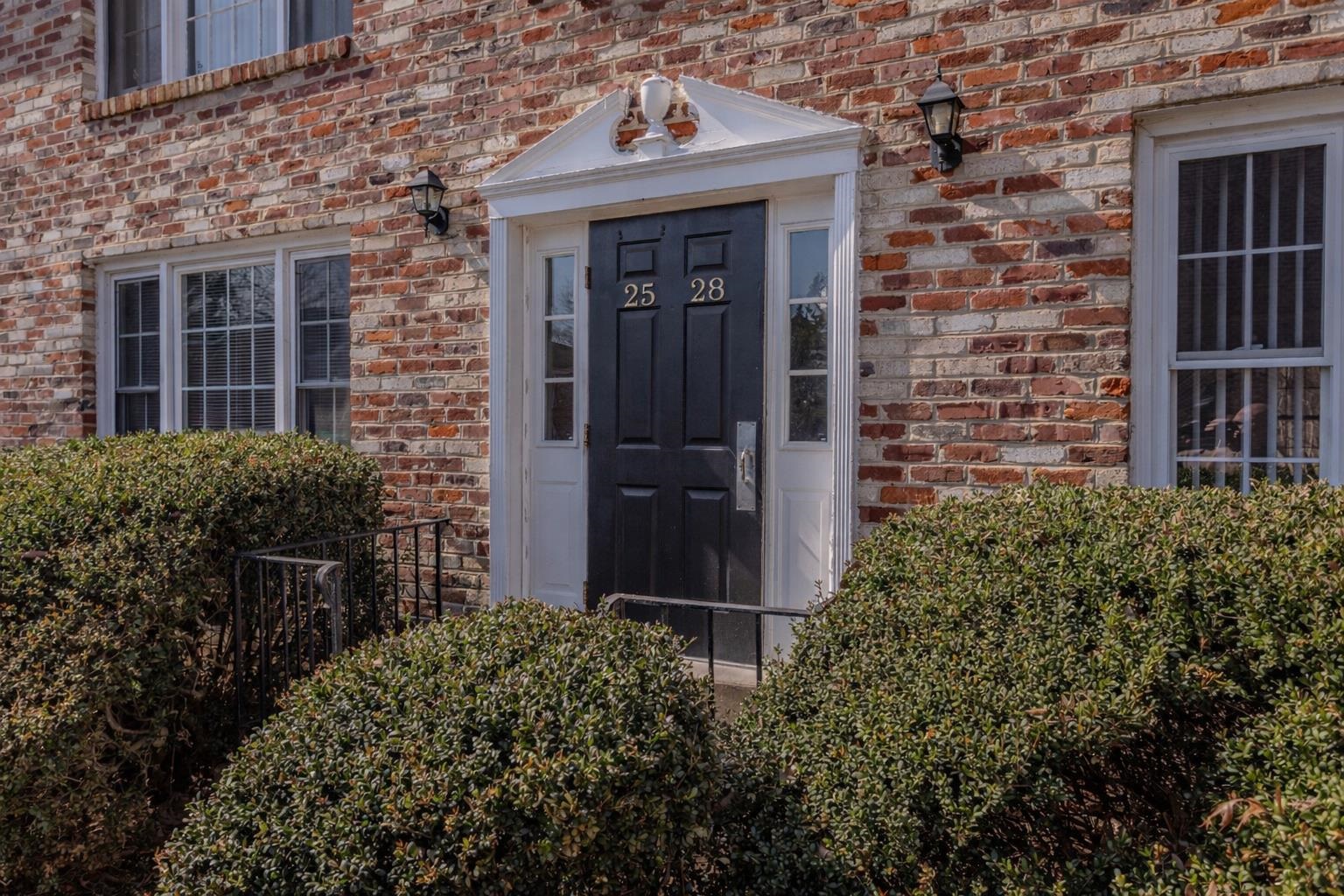 2527 HYDRAULIC RD Unit: 26