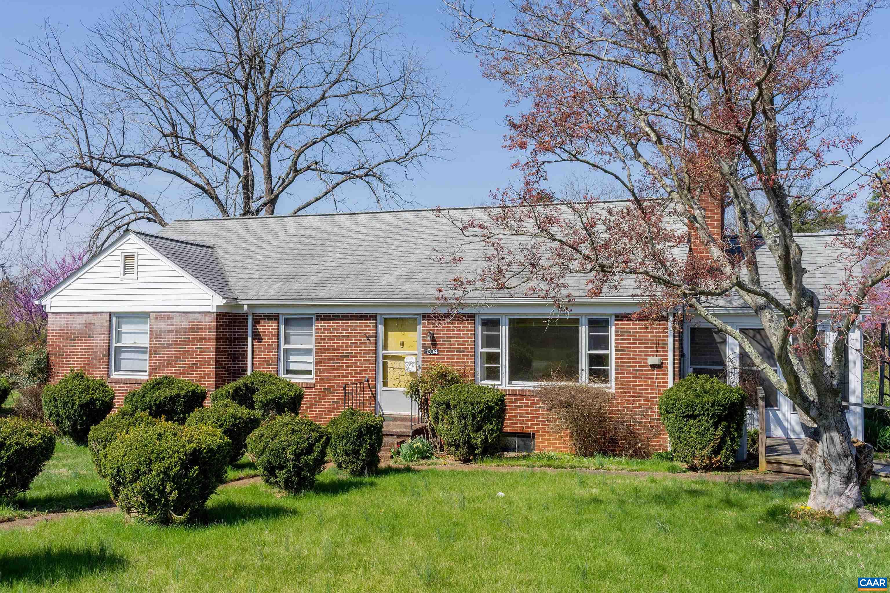 11504 KNOLLS RD