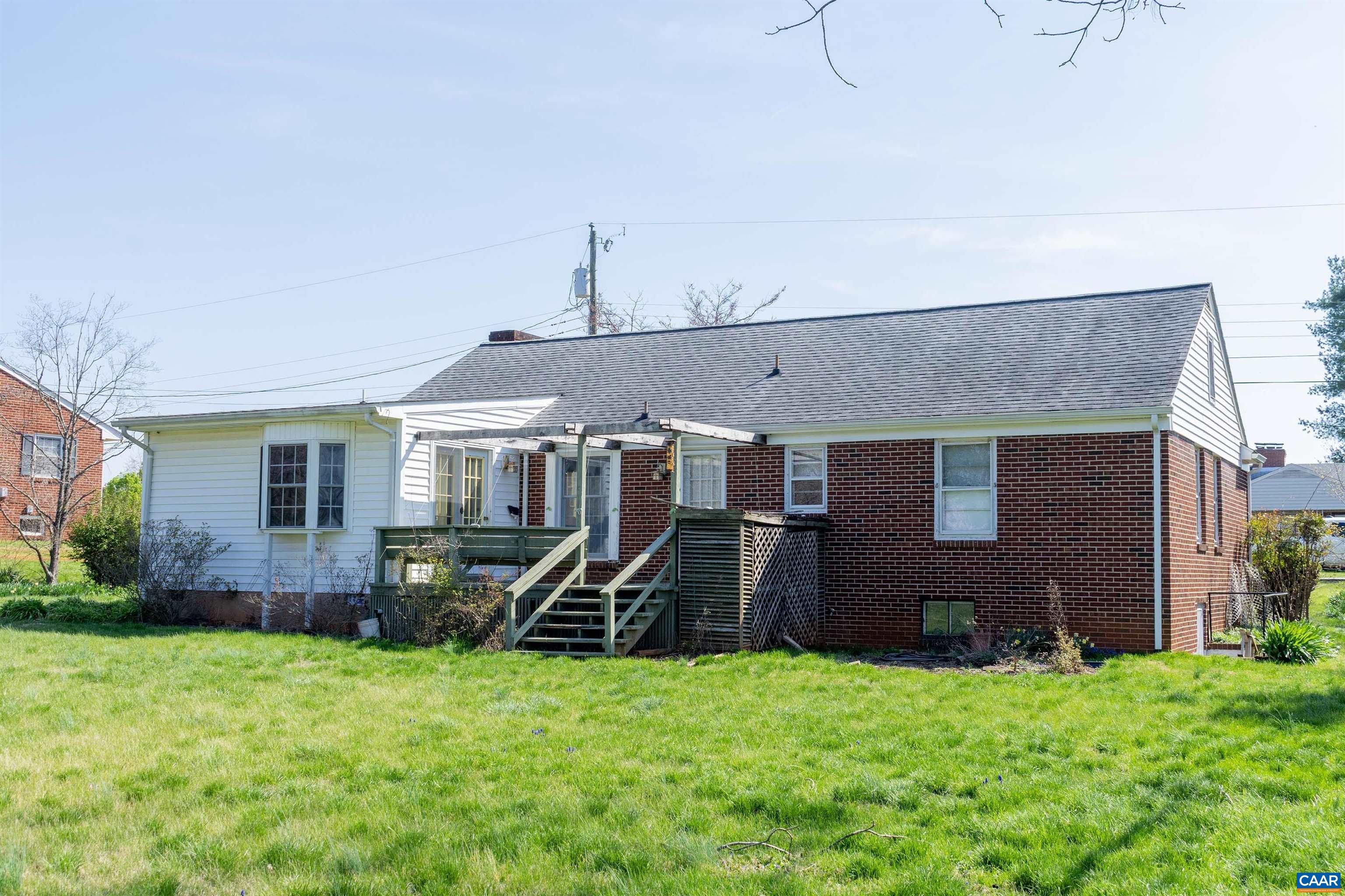 11504 KNOLLS RD