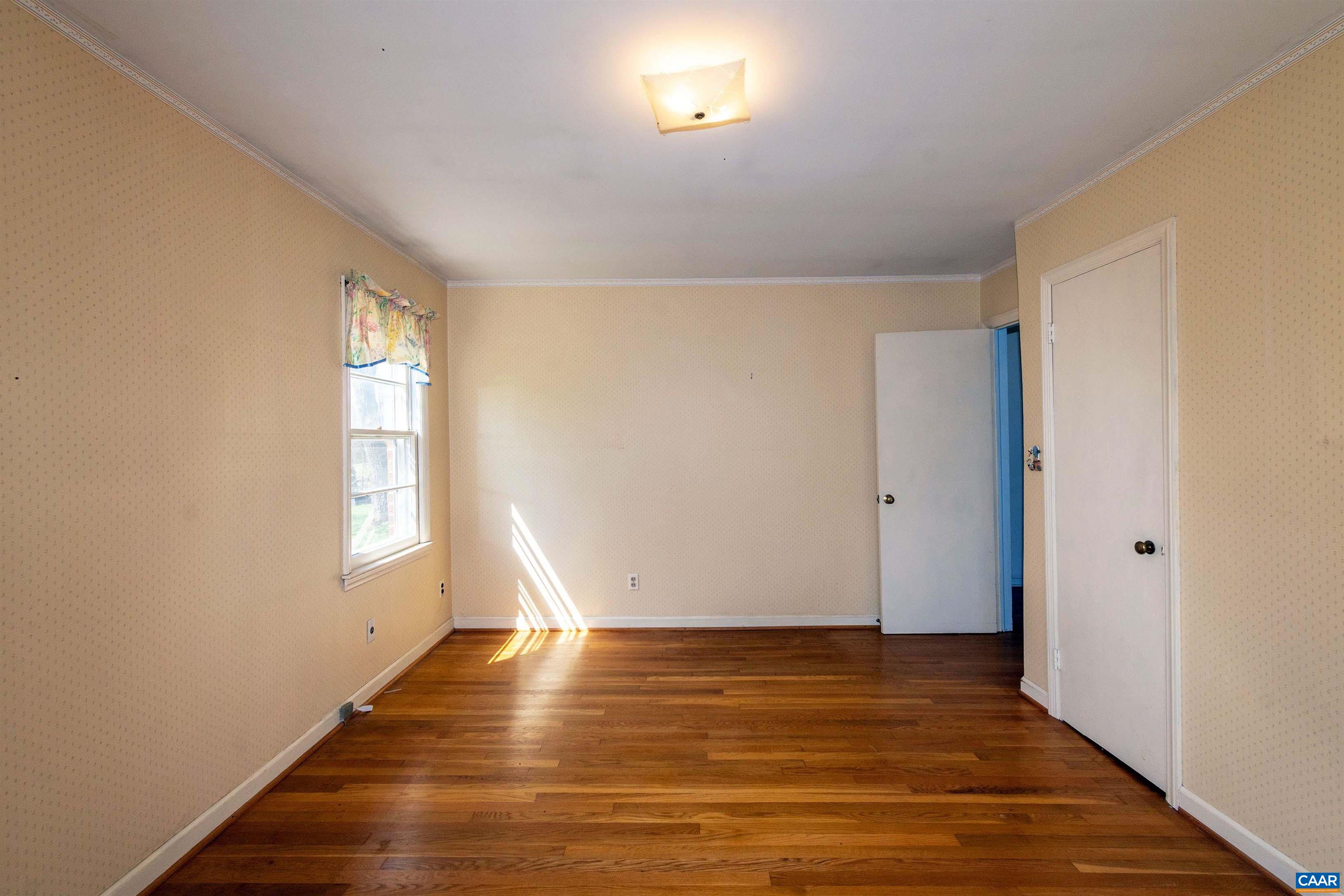 11504 KNOLLS RD