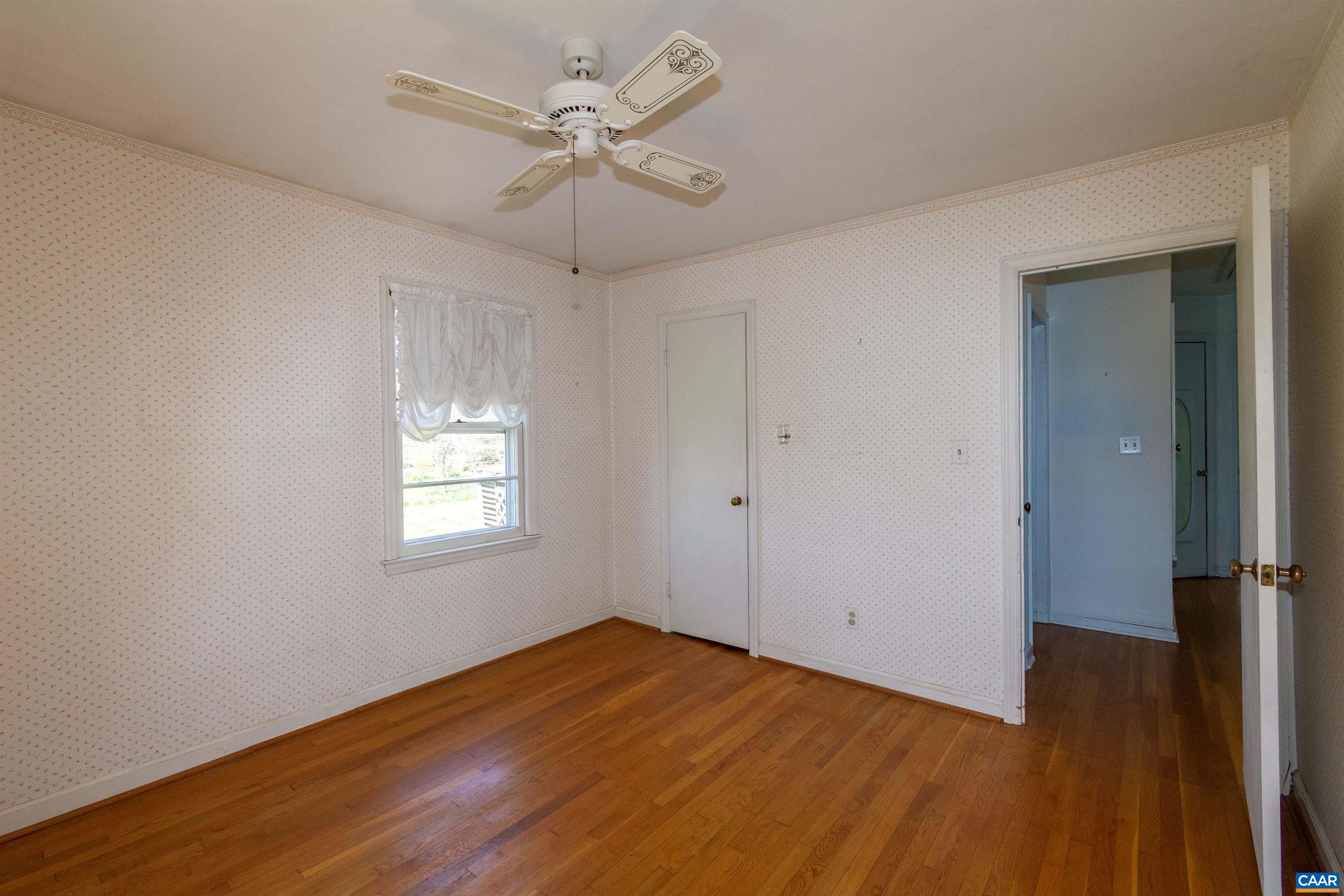 11504 KNOLLS RD