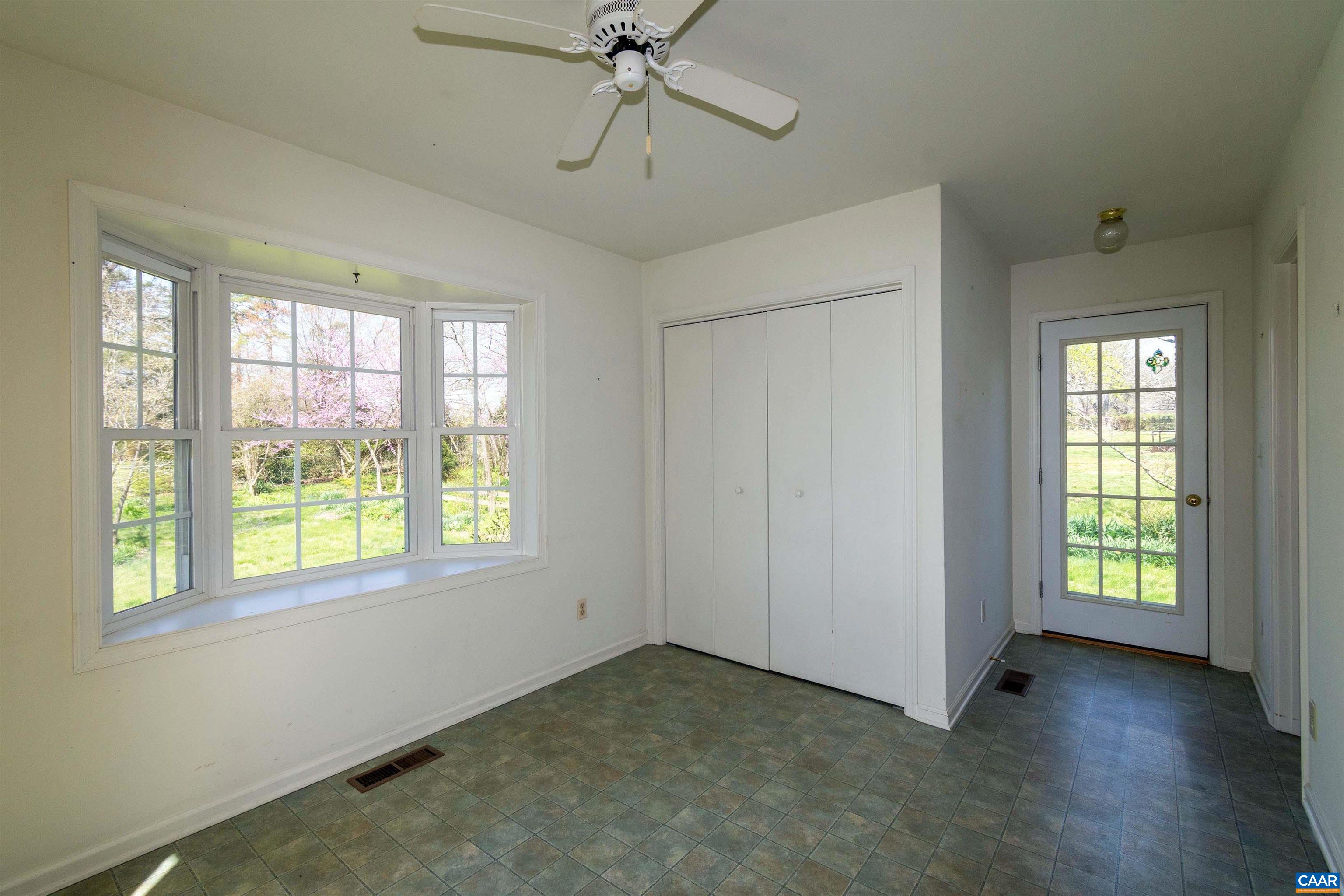 11504 KNOLLS RD