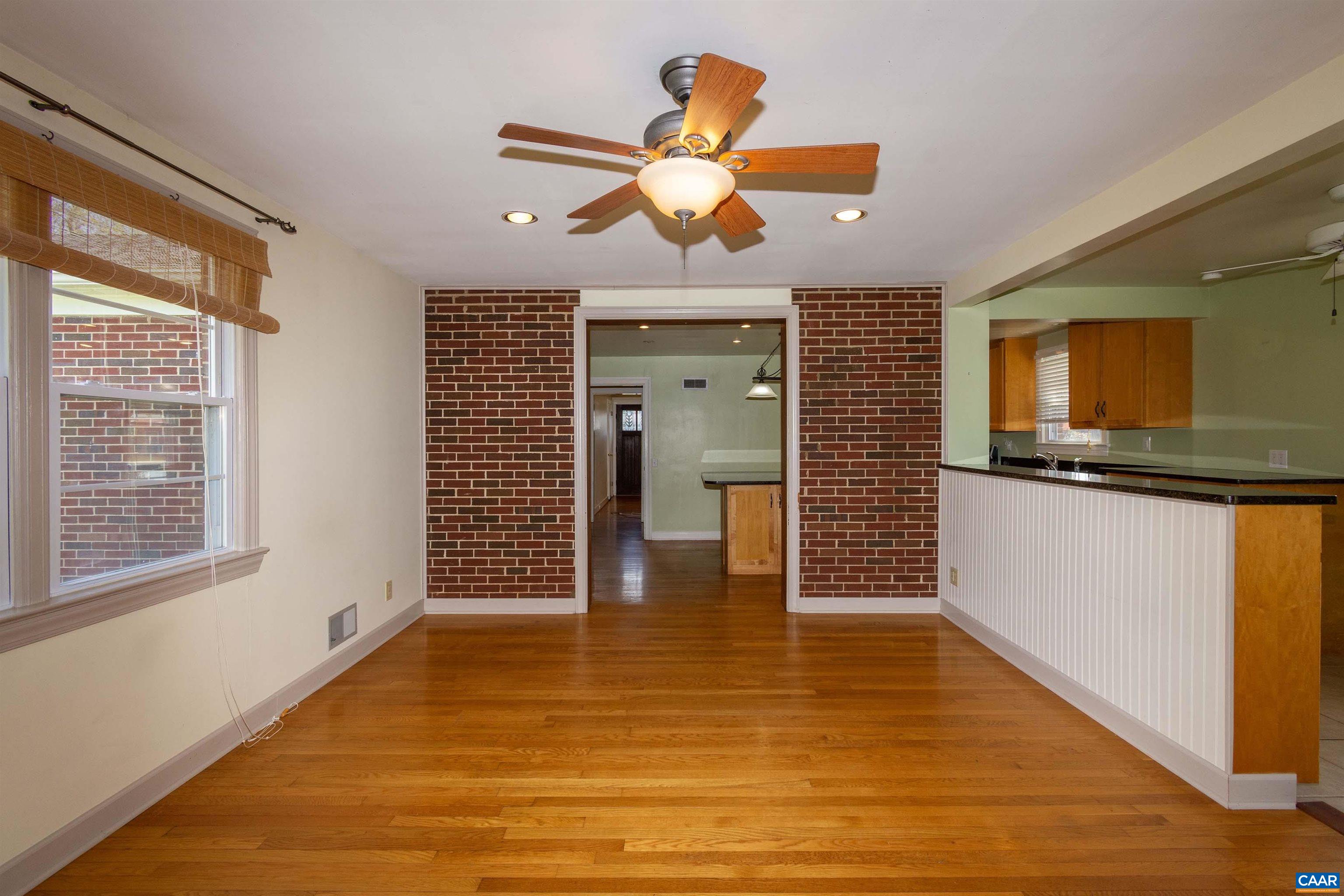 204 SELMA RD