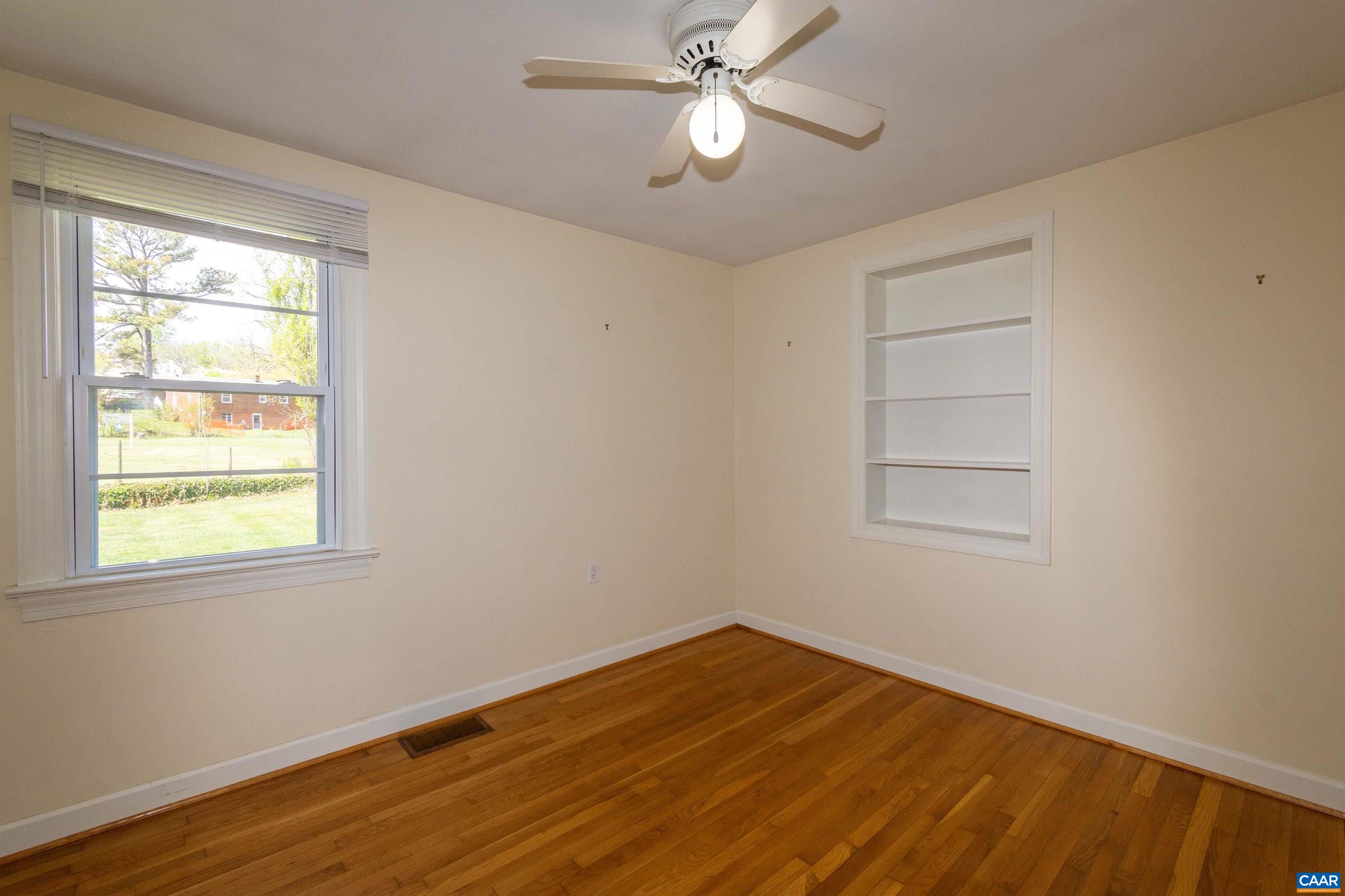 204 SELMA RD