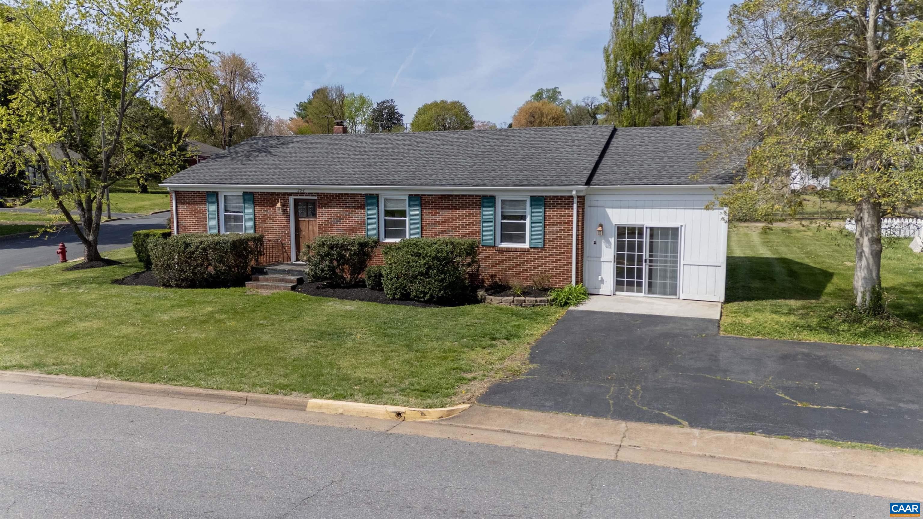 204 SELMA RD