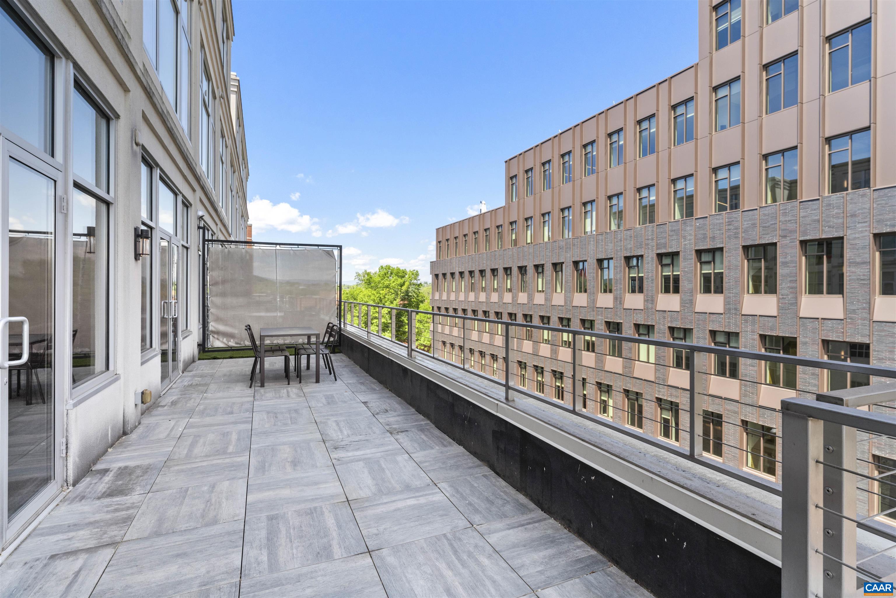 218 W WATER ST Unit: 601