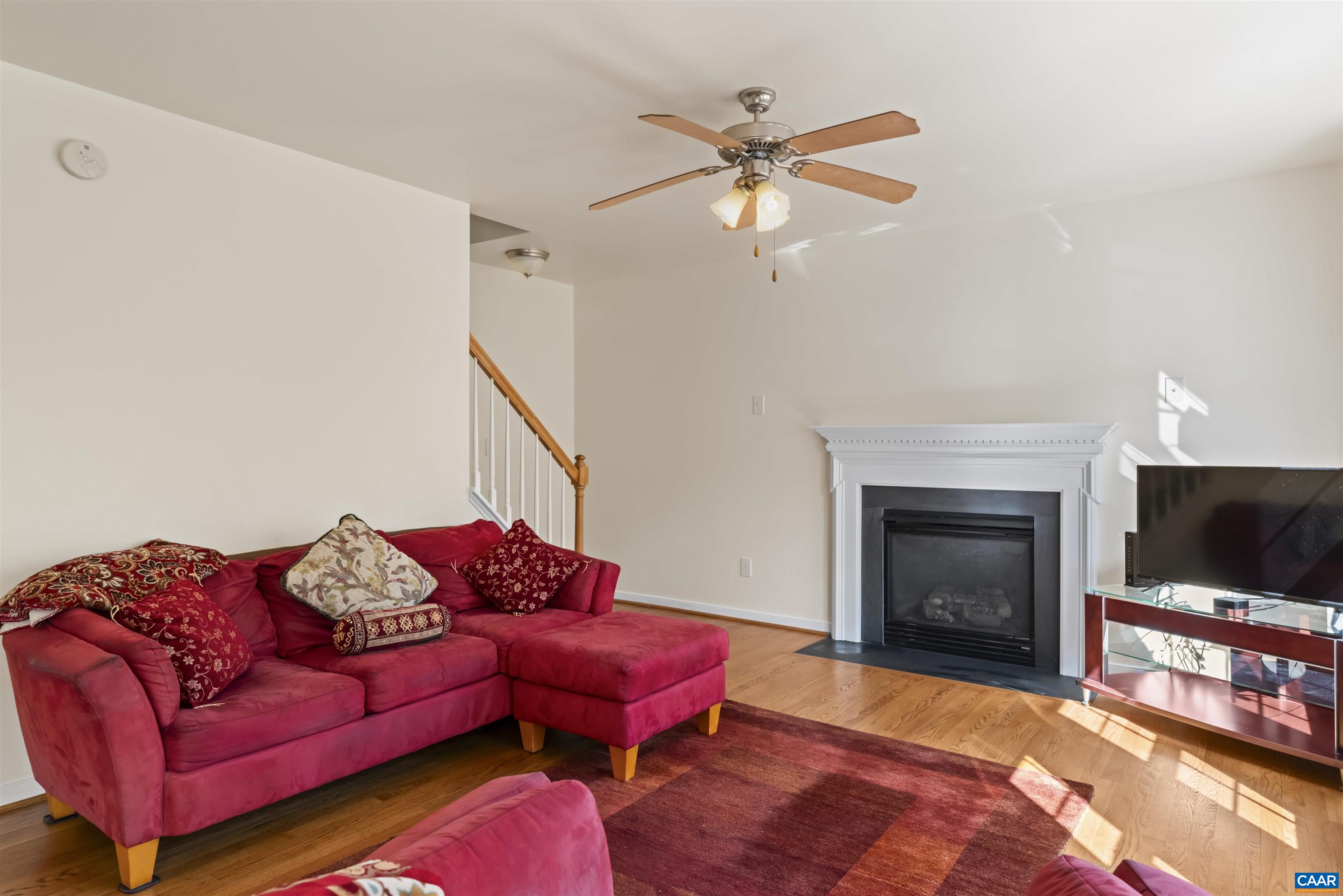 156 SOUTHRIDGE DR