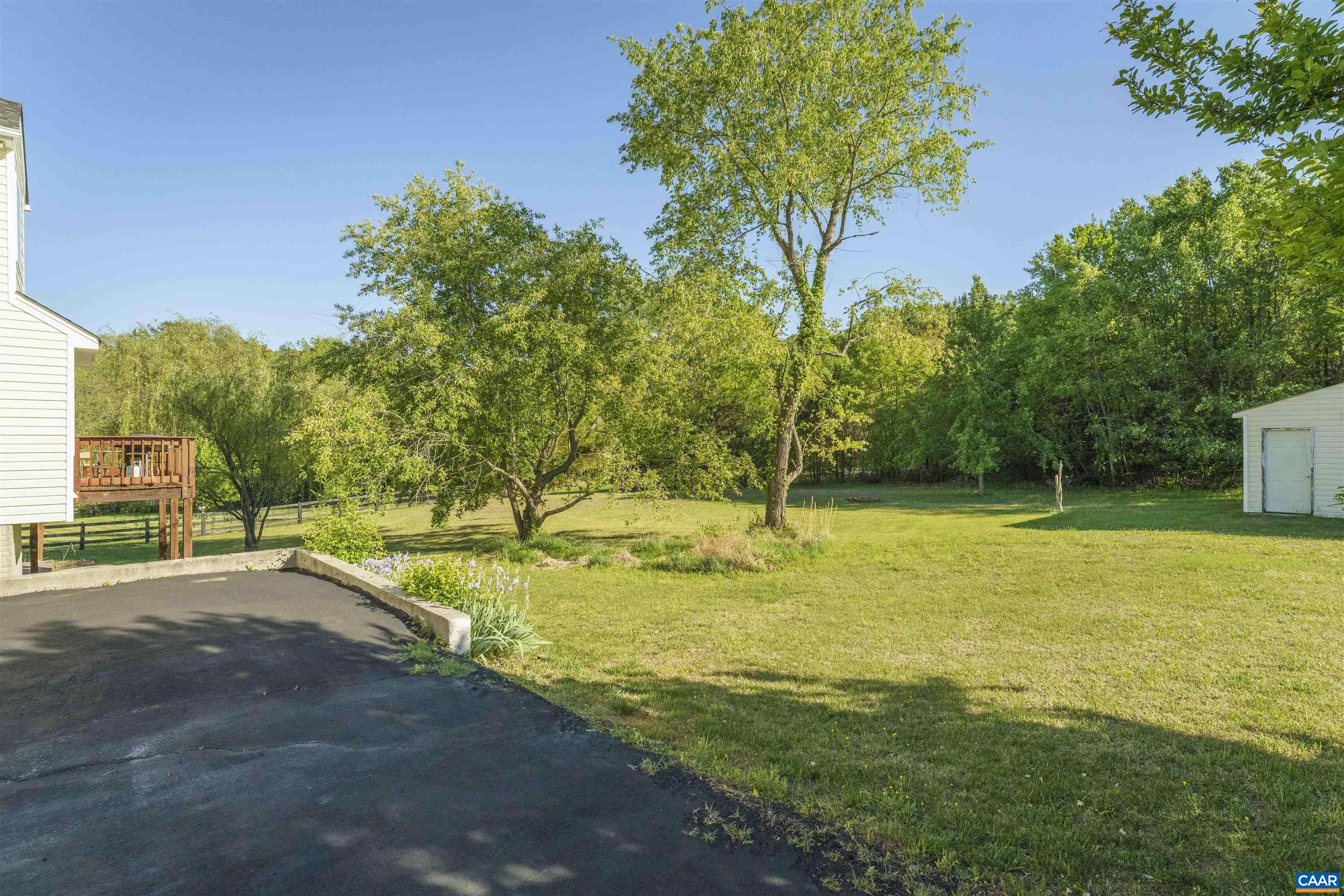 156 SOUTHRIDGE DR