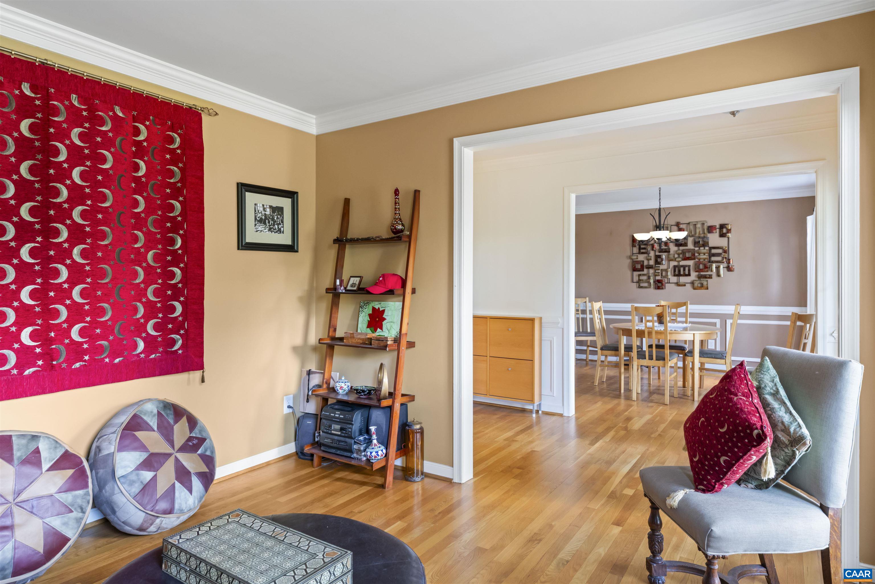 156 SOUTHRIDGE DR