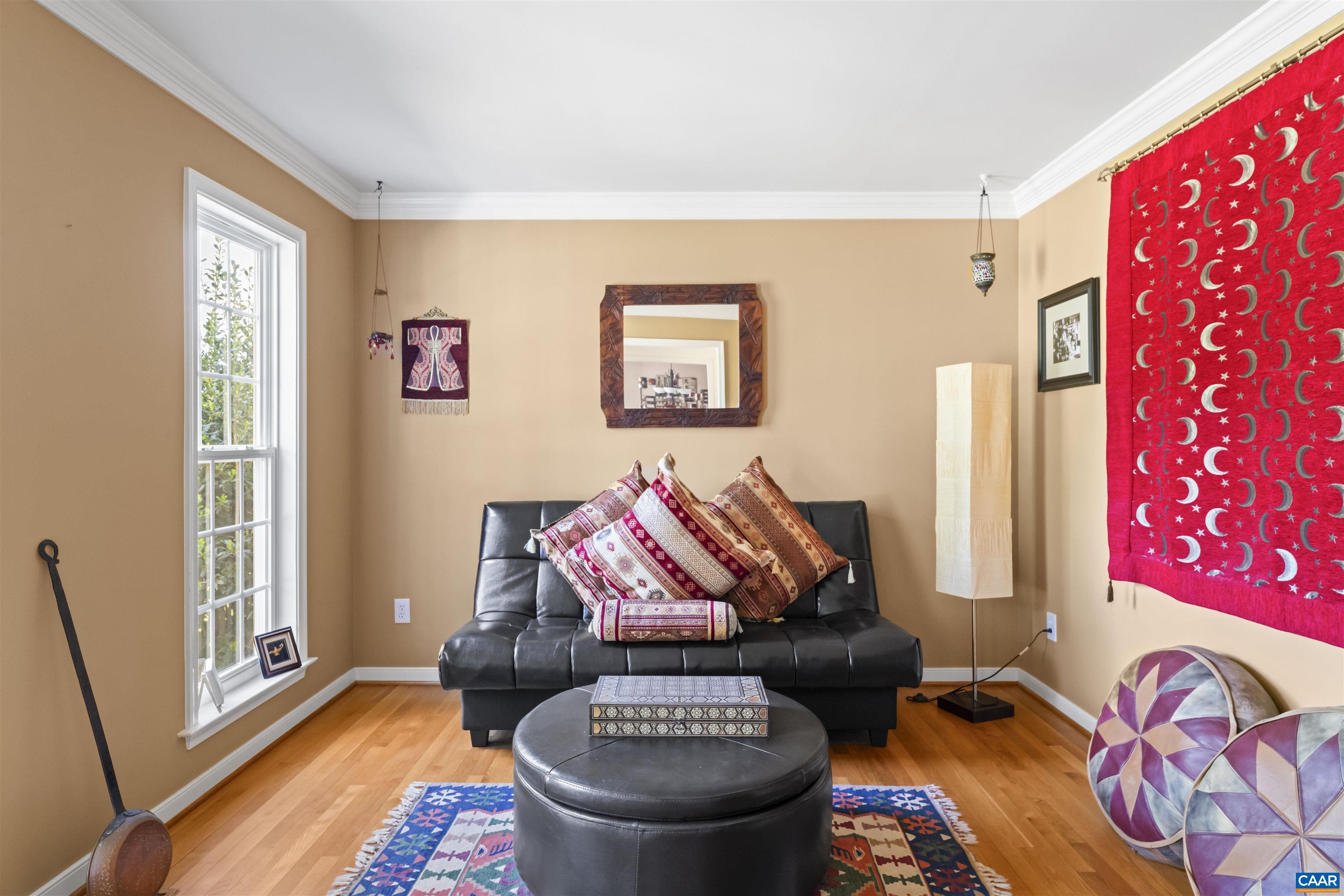 156 SOUTHRIDGE DR