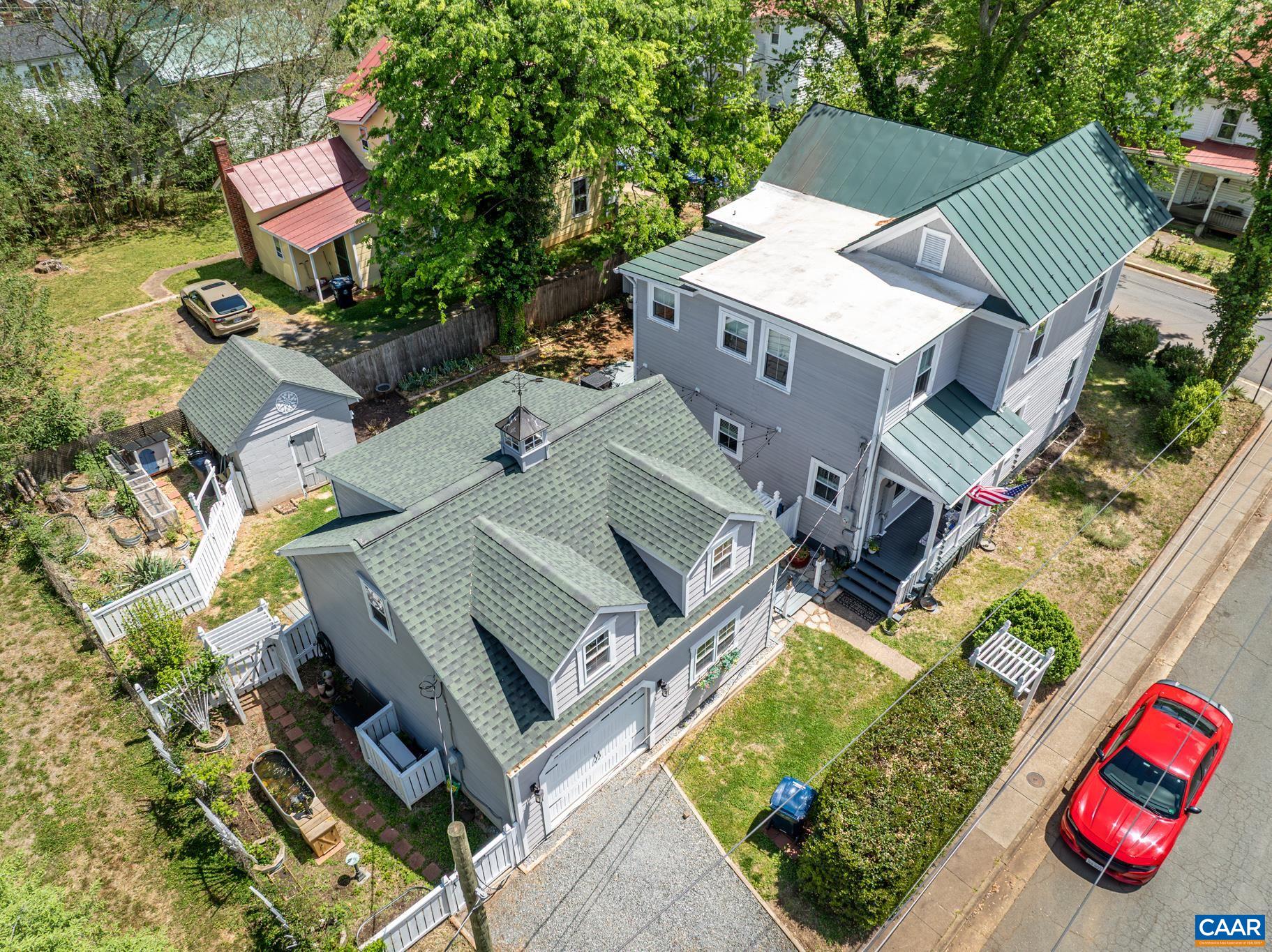 159 W WASHINGTON ST