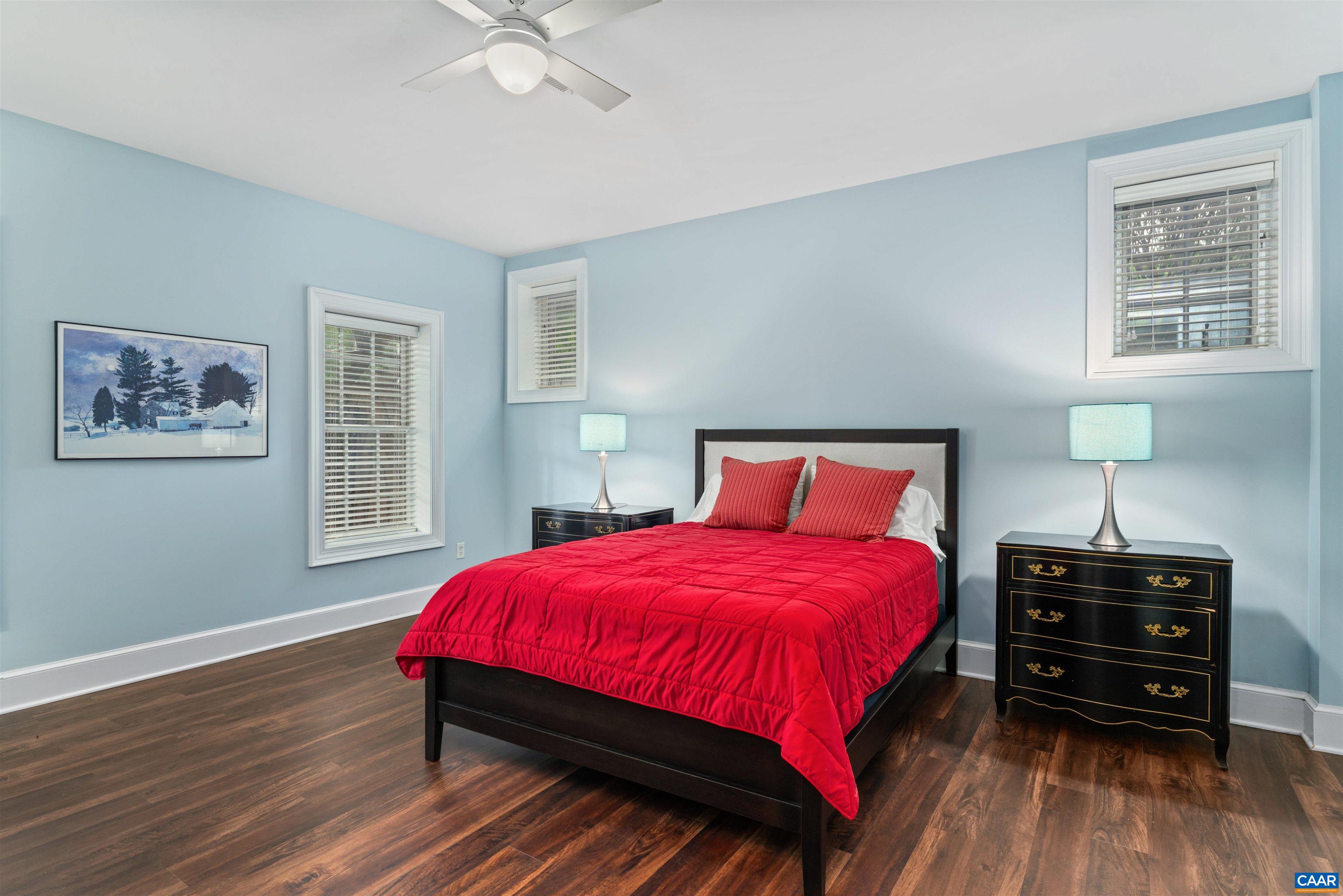 1614 CARRIAGE DR