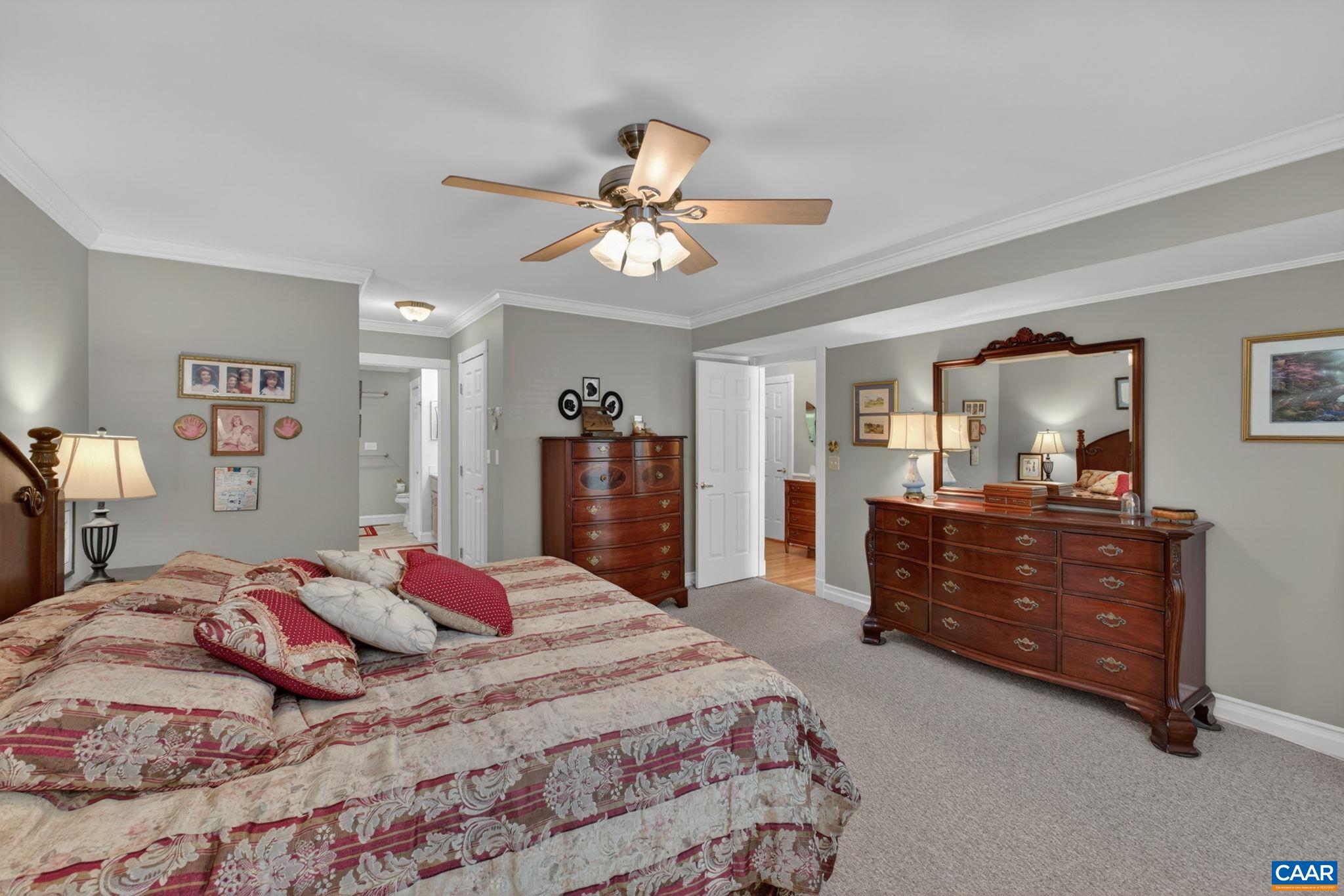 296 JEFFERSON DR