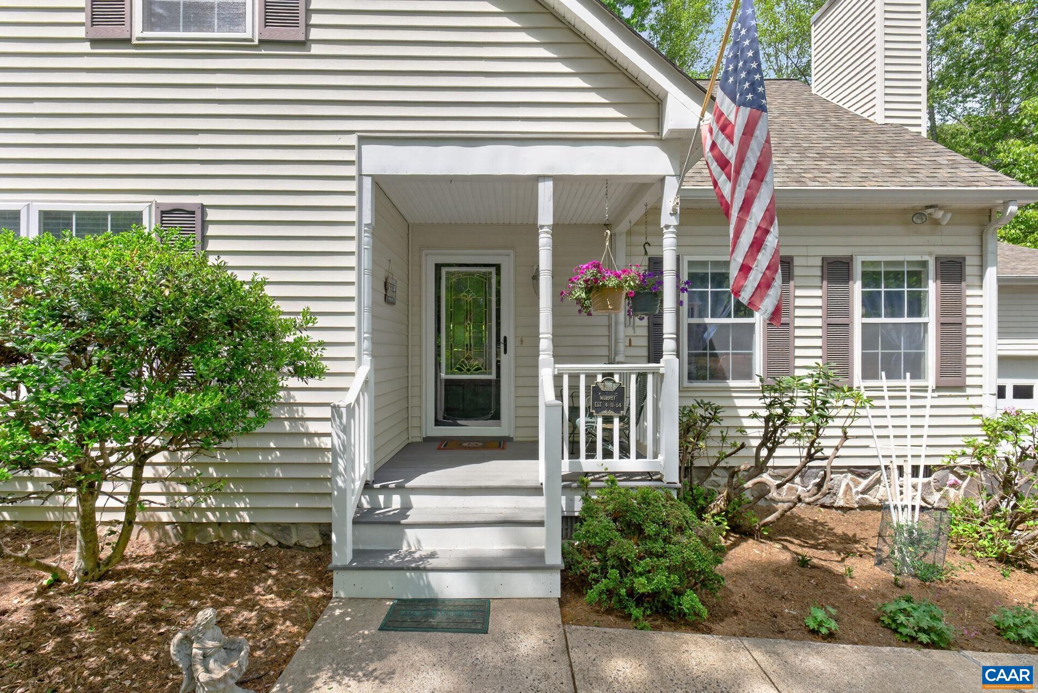 296 JEFFERSON DR