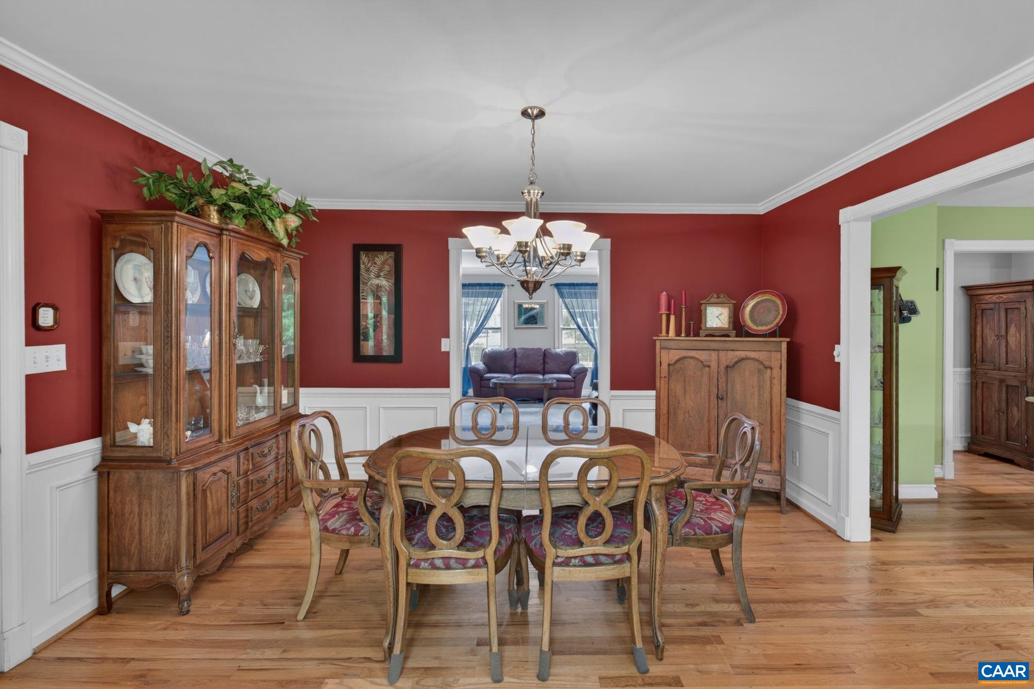 296 JEFFERSON DR